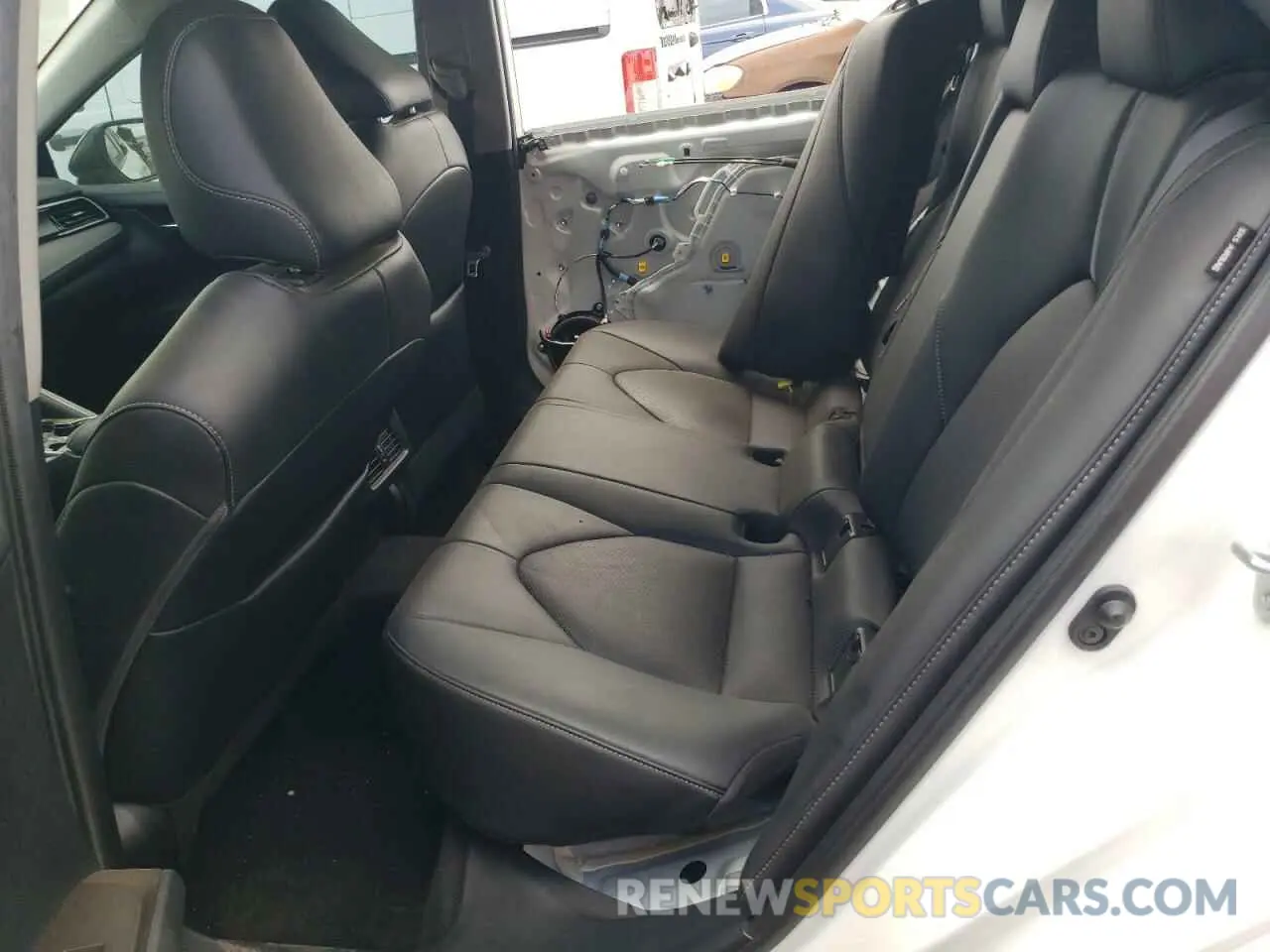 10 Photograph of a damaged car 4T1K61BK5NU062873 TOYOTA CAMRY 2022