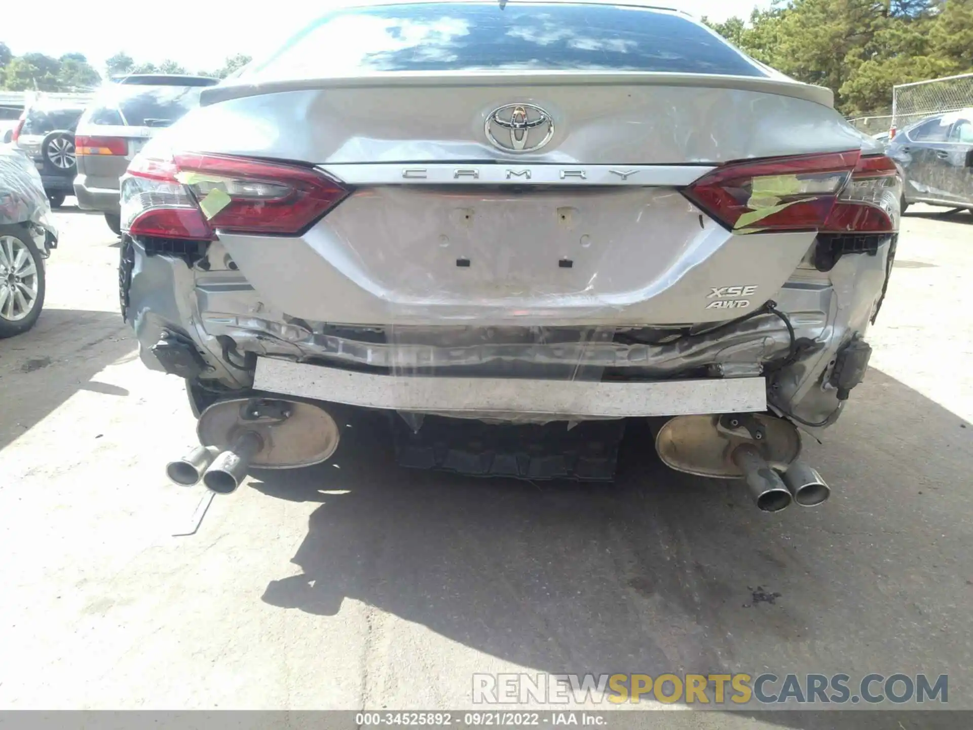 6 Photograph of a damaged car 4T1K61BK7NU052572 TOYOTA CAMRY 2022