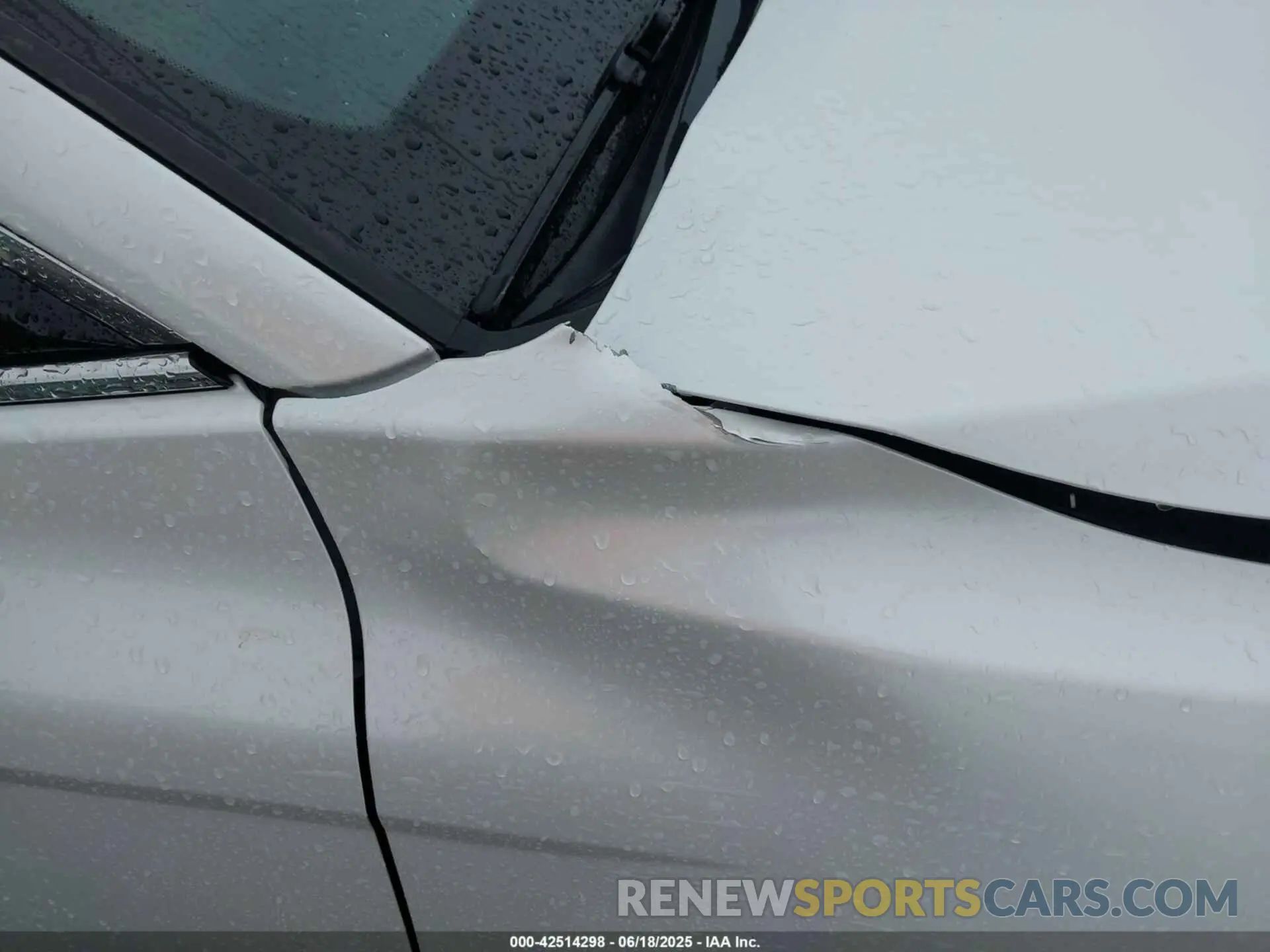 19 Photograph of a damaged car 4T1K61BK7NU057643 TOYOTA CAMRY 2022