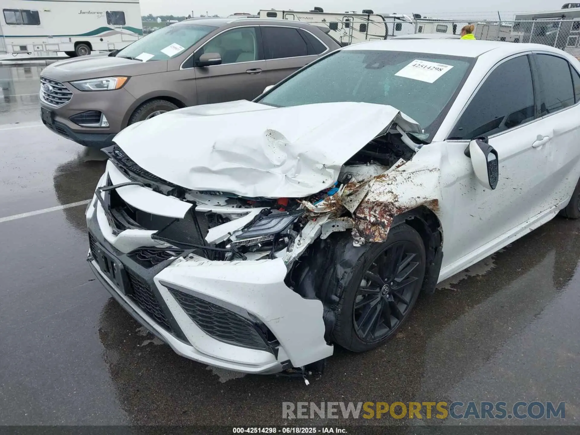 6 Photograph of a damaged car 4T1K61BK7NU057643 TOYOTA CAMRY 2022