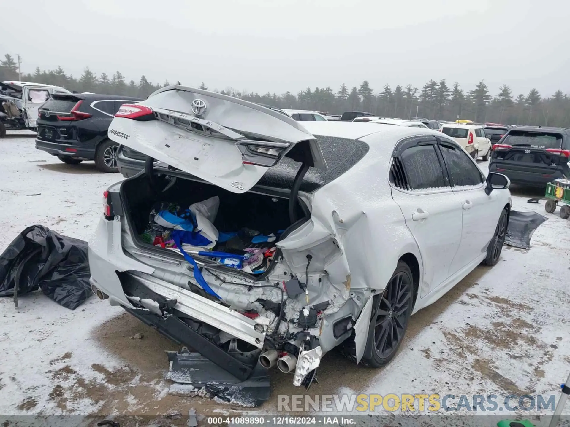 6 Photograph of a damaged car 4T1K61BK9NU062729 TOYOTA CAMRY 2022