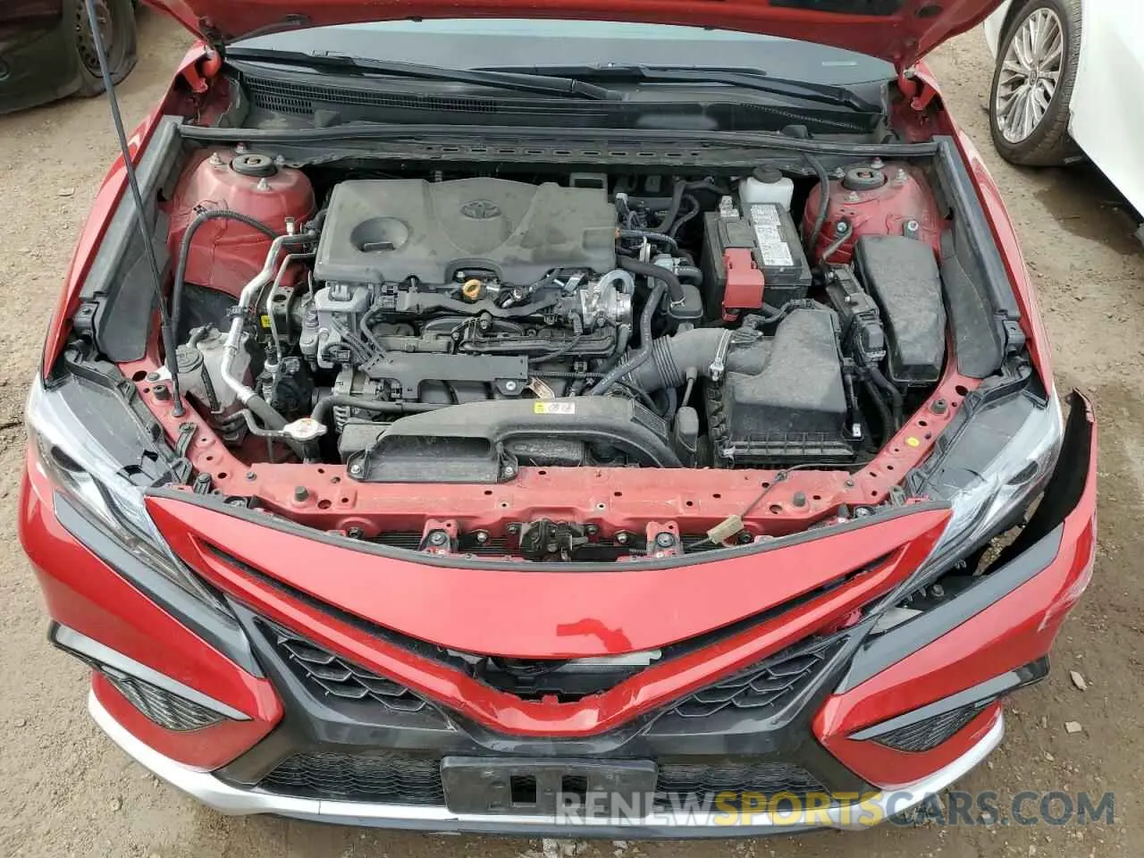 11 Photograph of a damaged car 4T1K61BK9NU072015 TOYOTA CAMRY 2022