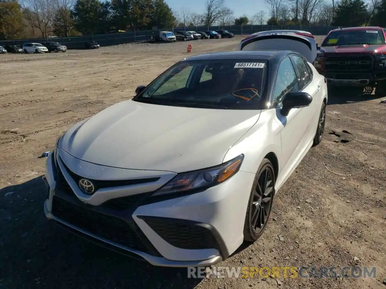 2 Photograph of a damaged car 4T1KZ1AK0NU060831 TOYOTA CAMRY 2022