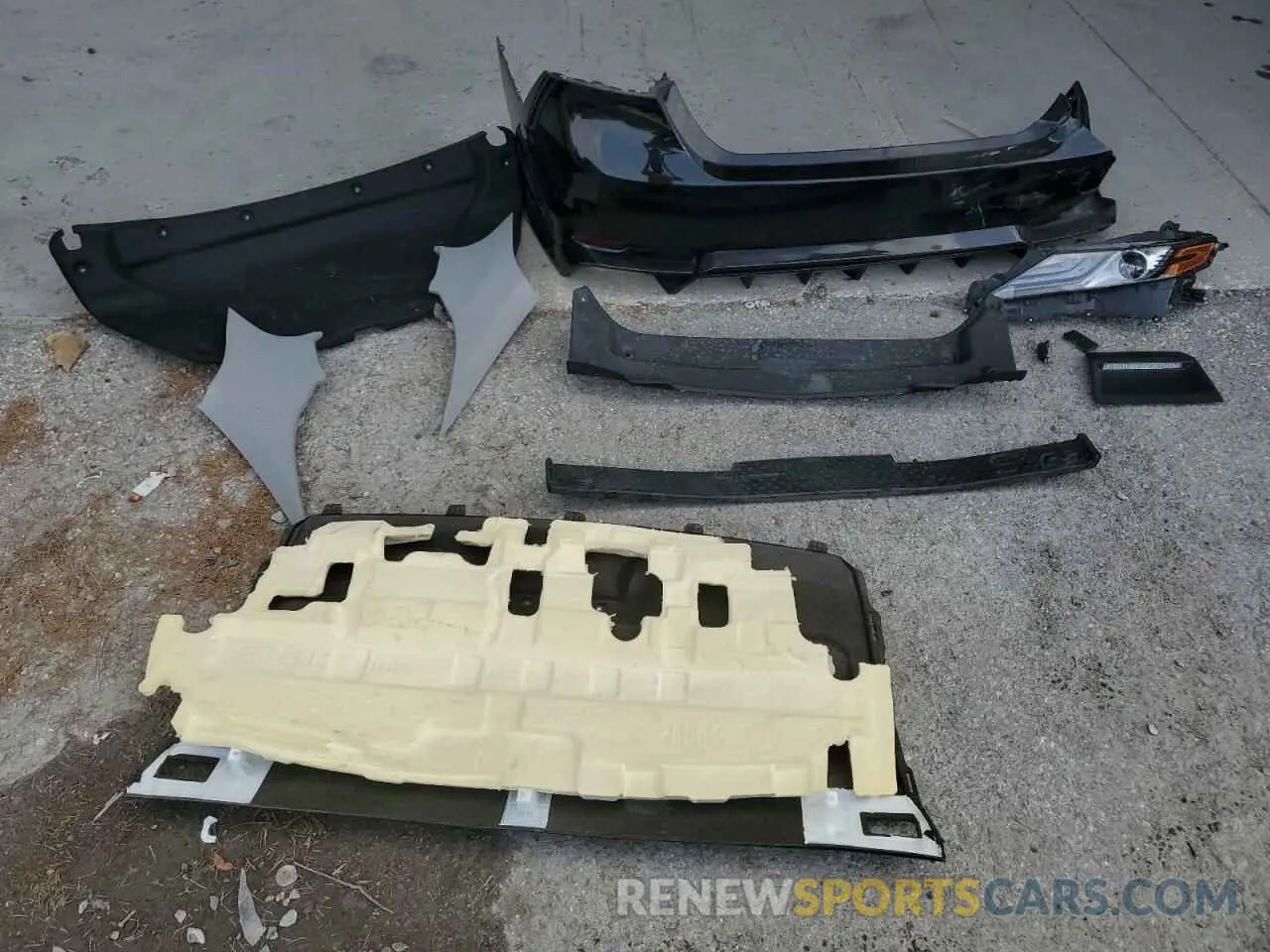 12 Photograph of a damaged car 4T1KZ1AK0NU067858 TOYOTA CAMRY 2022