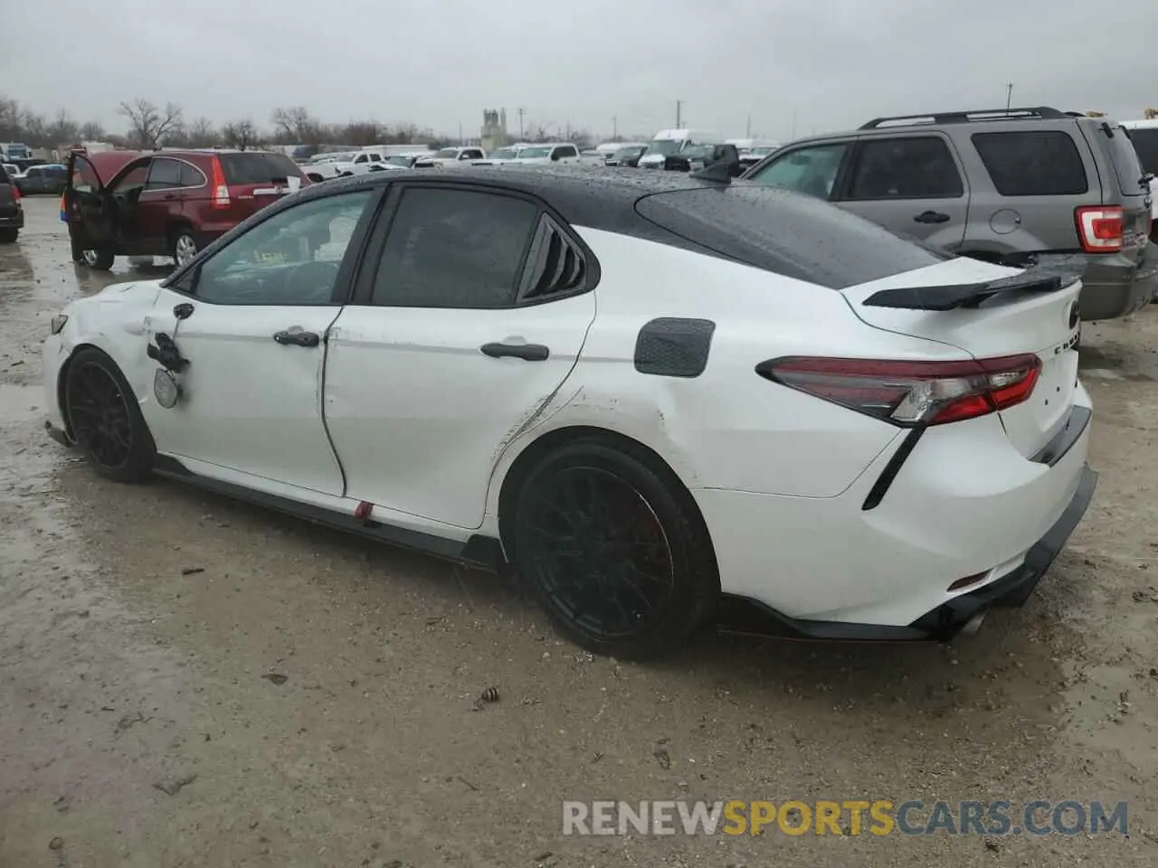 2 Photograph of a damaged car 4T1KZ1AK1NU070946 TOYOTA CAMRY 2022