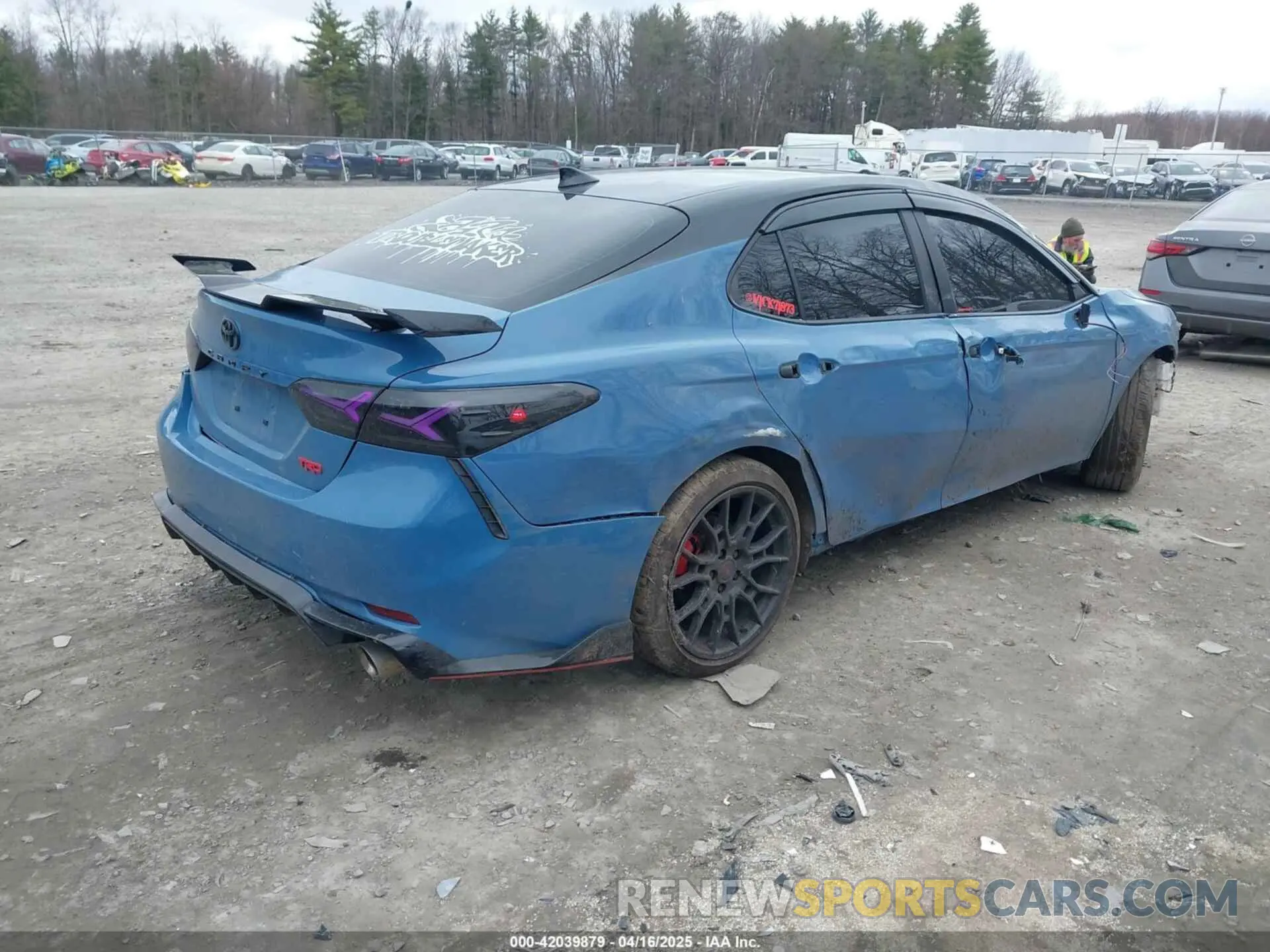 4 Photograph of a damaged car 4T1KZ1AK1NU071580 TOYOTA CAMRY 2022