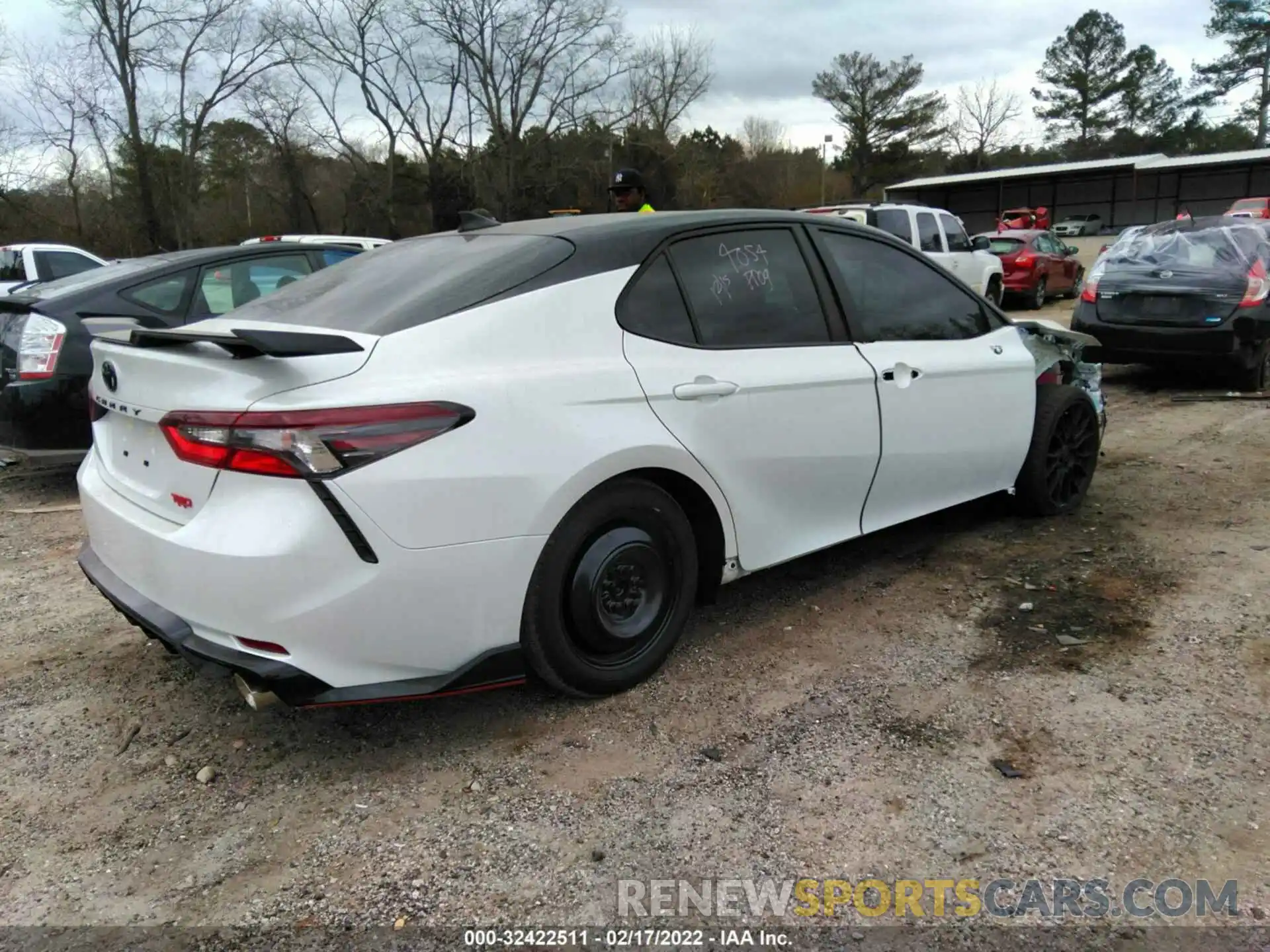 4 Photograph of a damaged car 4T1KZ1AK2NU062127 TOYOTA CAMRY 2022