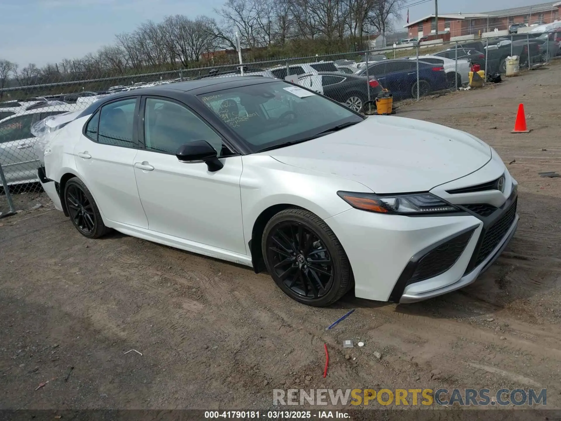 1 Photograph of a damaged car 4T1KZ1AK2NU063990 TOYOTA CAMRY 2022