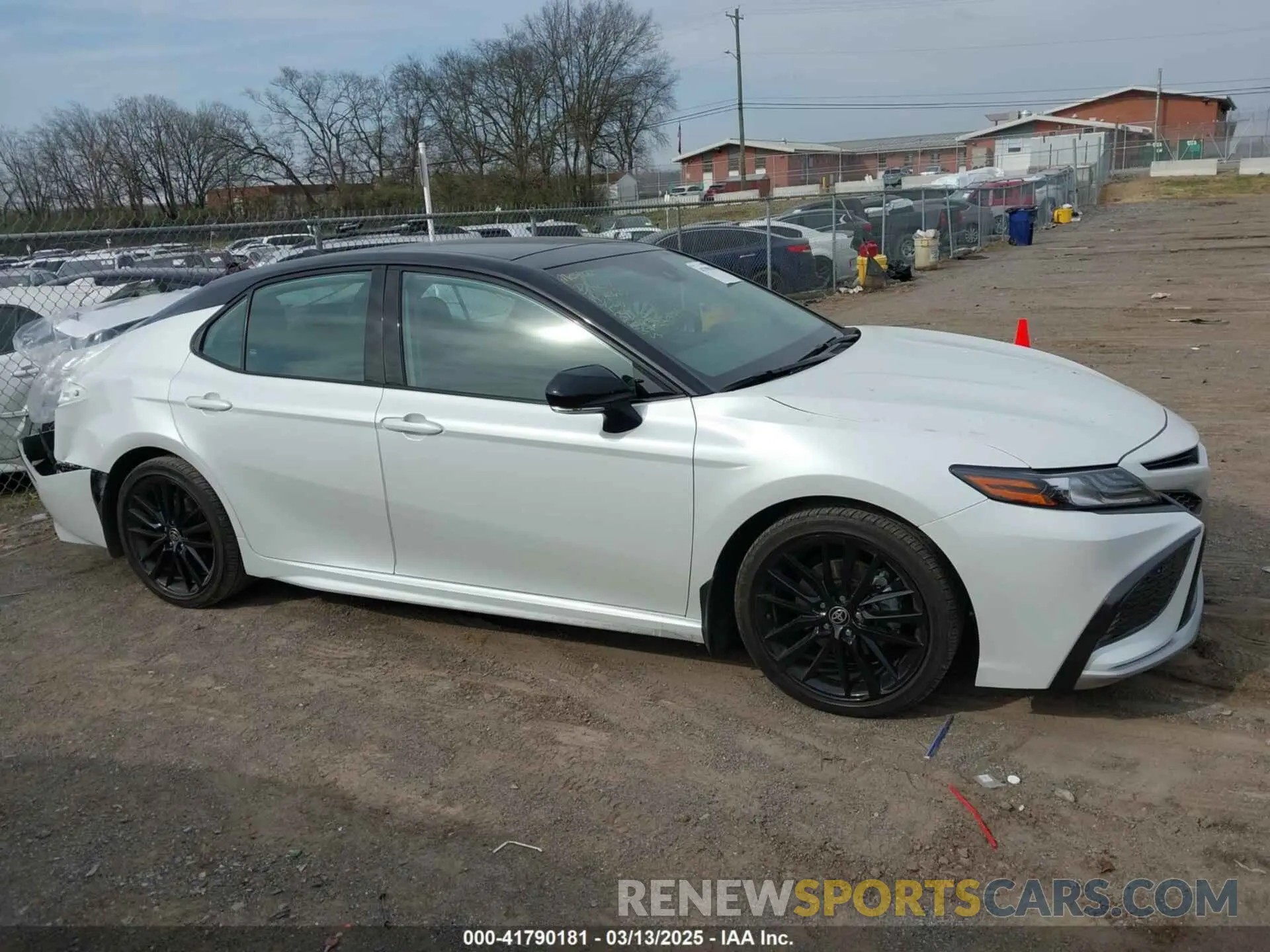 13 Photograph of a damaged car 4T1KZ1AK2NU063990 TOYOTA CAMRY 2022