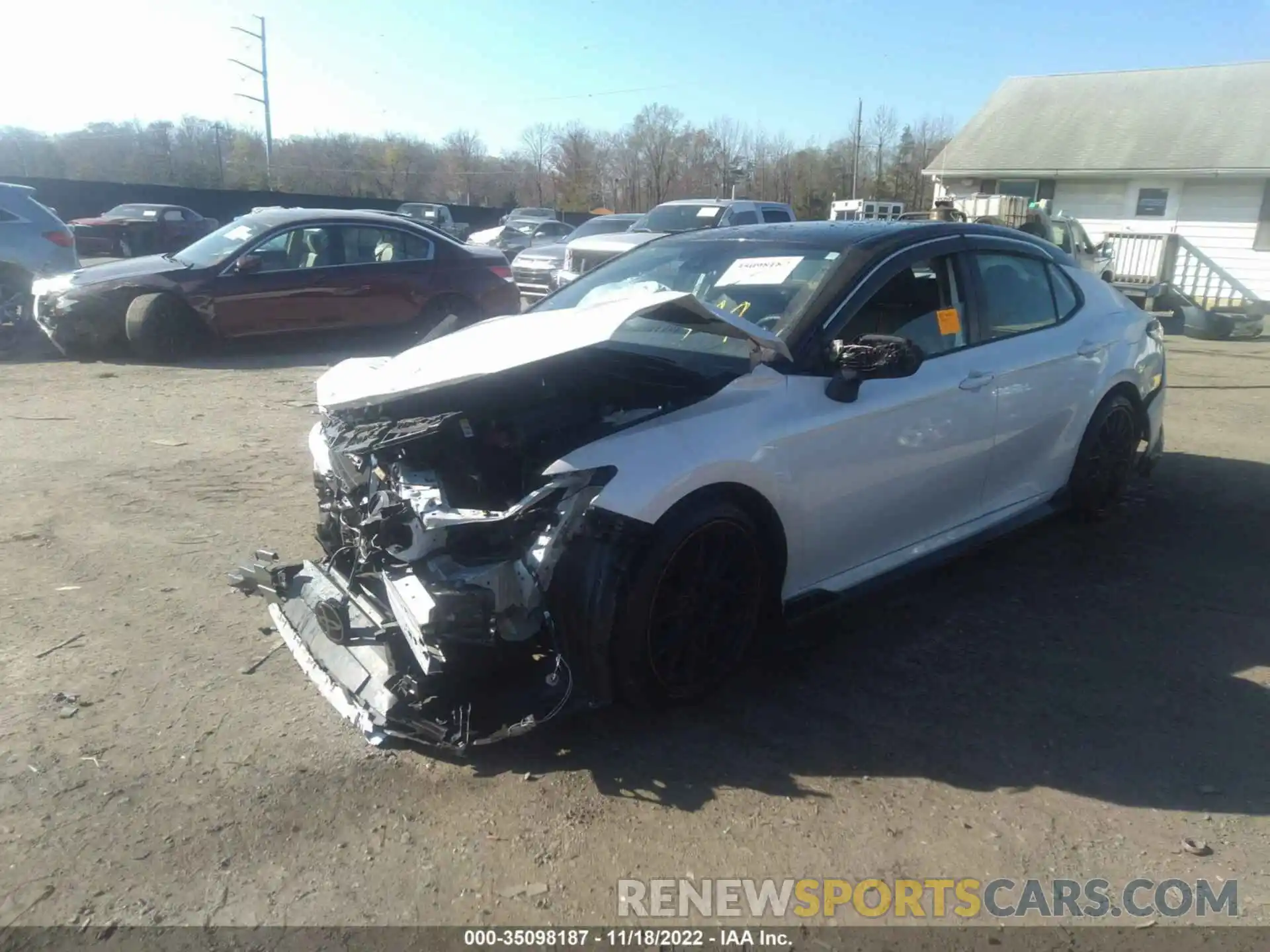 2 Photograph of a damaged car 4T1KZ1AK2NU066131 TOYOTA CAMRY 2022