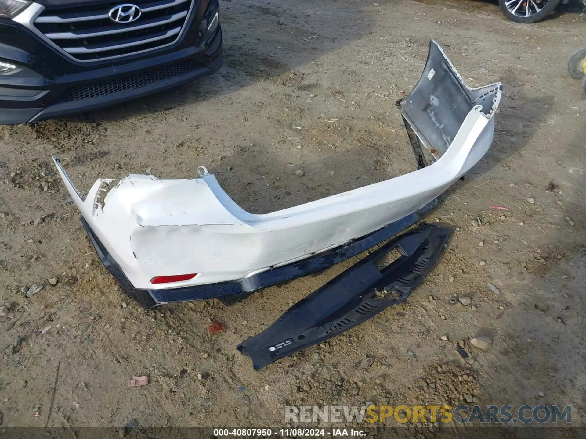 12 Photograph of a damaged car 4T1KZ1AK2NU066940 TOYOTA CAMRY 2022