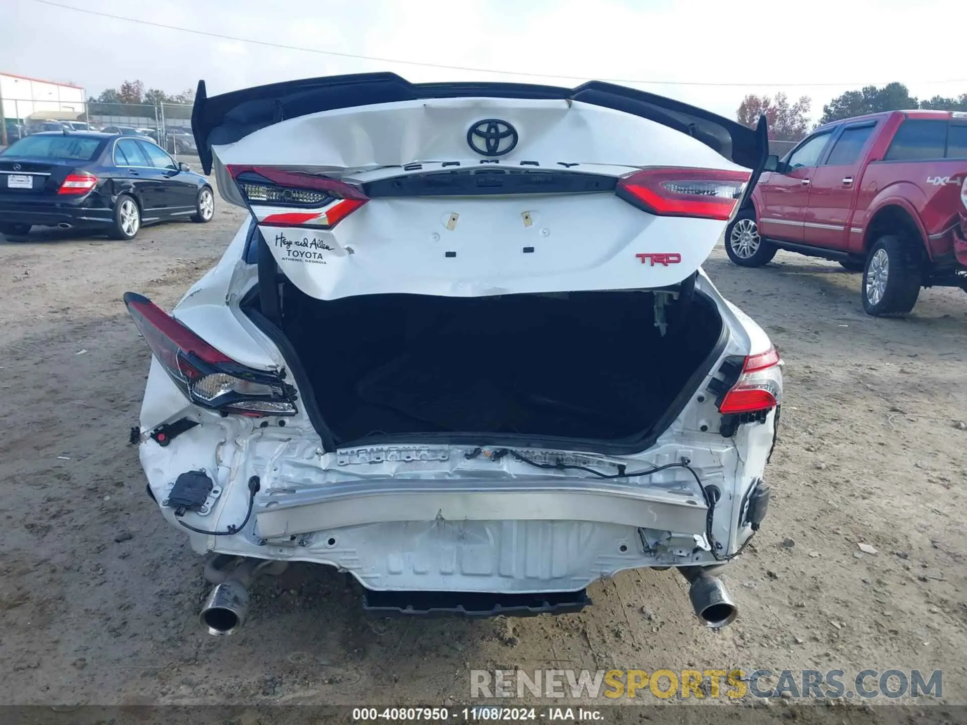 17 Photograph of a damaged car 4T1KZ1AK2NU066940 TOYOTA CAMRY 2022