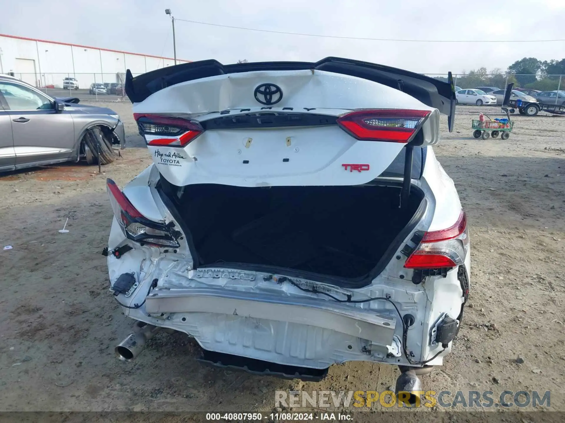 6 Photograph of a damaged car 4T1KZ1AK2NU066940 TOYOTA CAMRY 2022