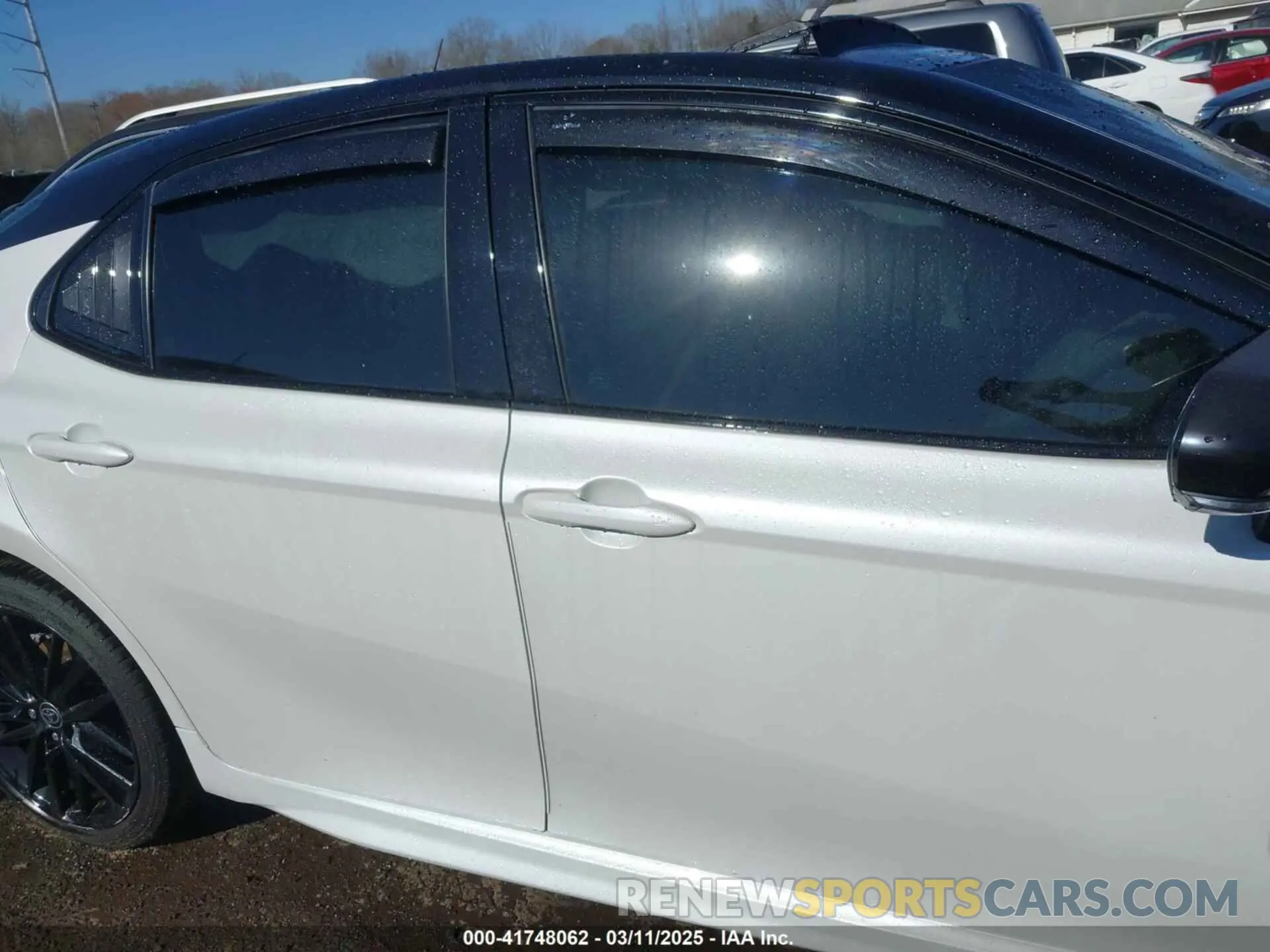 12 Photograph of a damaged car 4T1KZ1AK2NU069465 TOYOTA CAMRY 2022