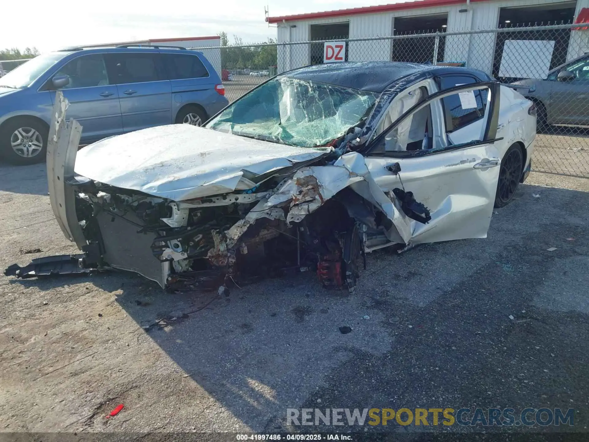 2 Photograph of a damaged car 4T1KZ1AK3NU068132 TOYOTA CAMRY 2022