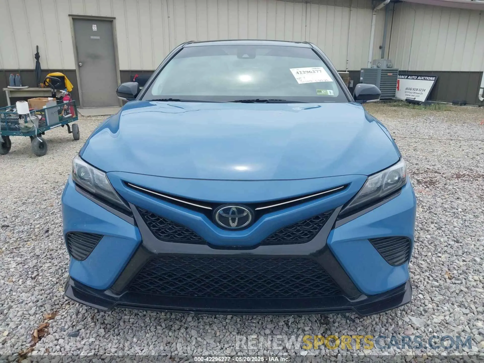 12 Photograph of a damaged car 4T1KZ1AK3NU070317 TOYOTA CAMRY 2022