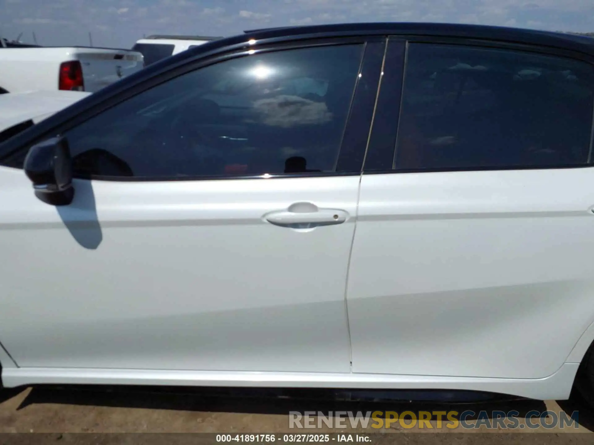 14 Photograph of a damaged car 4T1KZ1AK3NU070981 TOYOTA CAMRY 2022