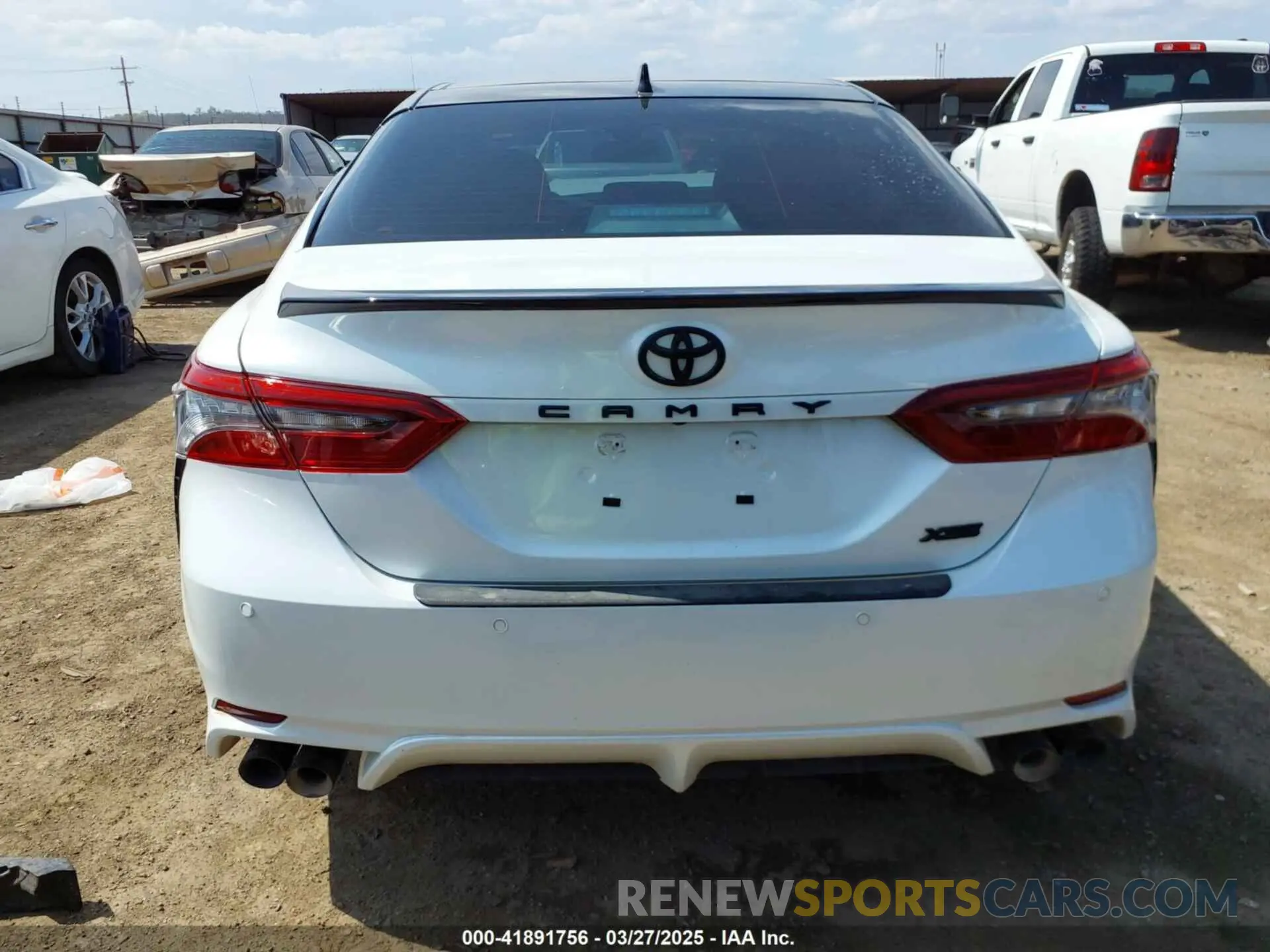 16 Photograph of a damaged car 4T1KZ1AK3NU070981 TOYOTA CAMRY 2022