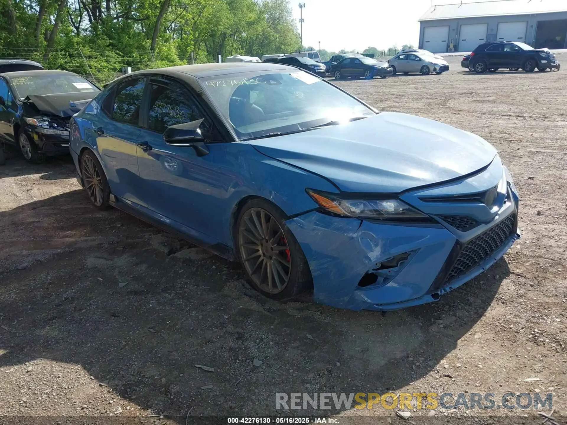 1 Photograph of a damaged car 4T1KZ1AK4NU061948 TOYOTA CAMRY 2022