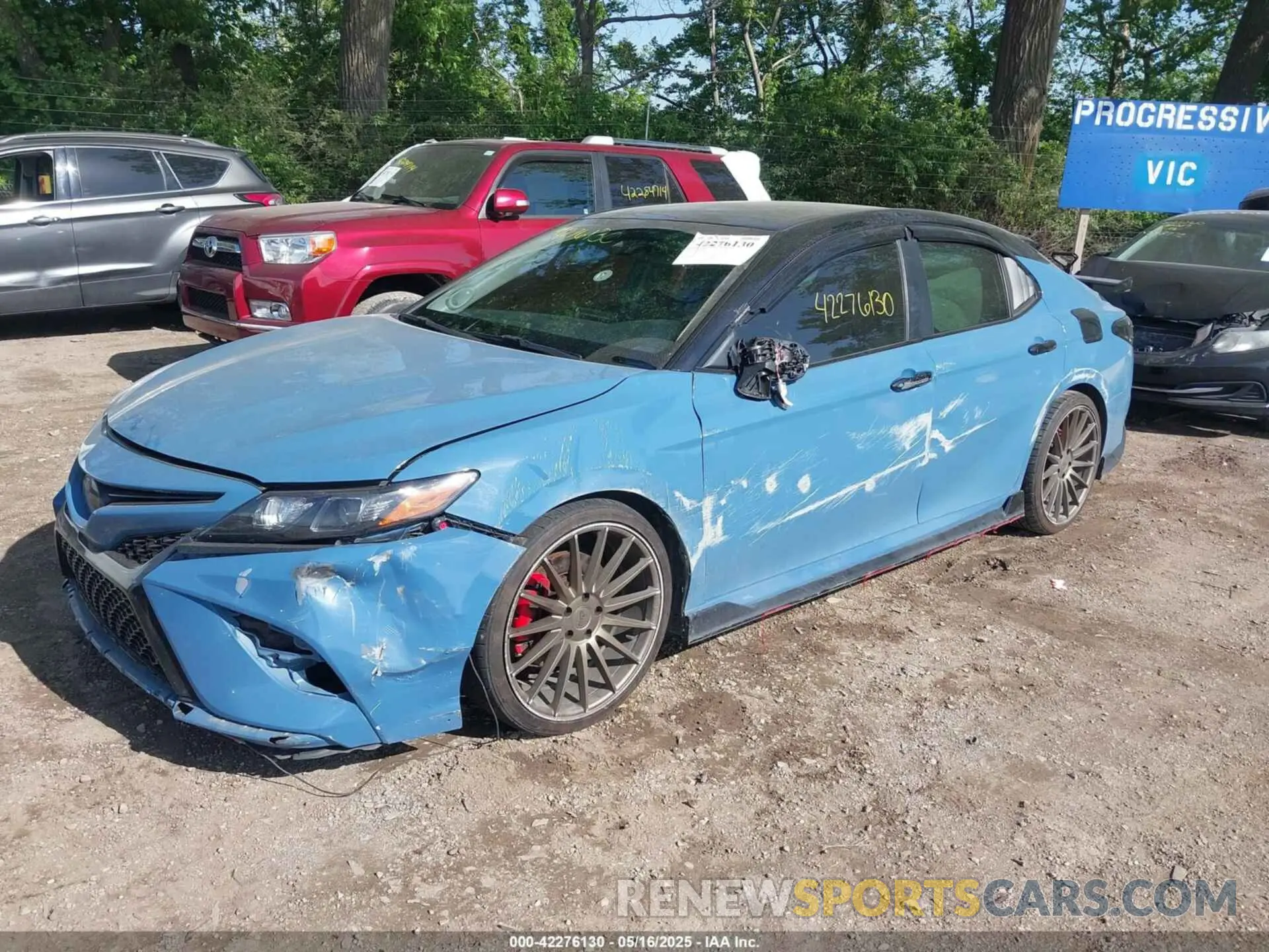 2 Photograph of a damaged car 4T1KZ1AK4NU061948 TOYOTA CAMRY 2022
