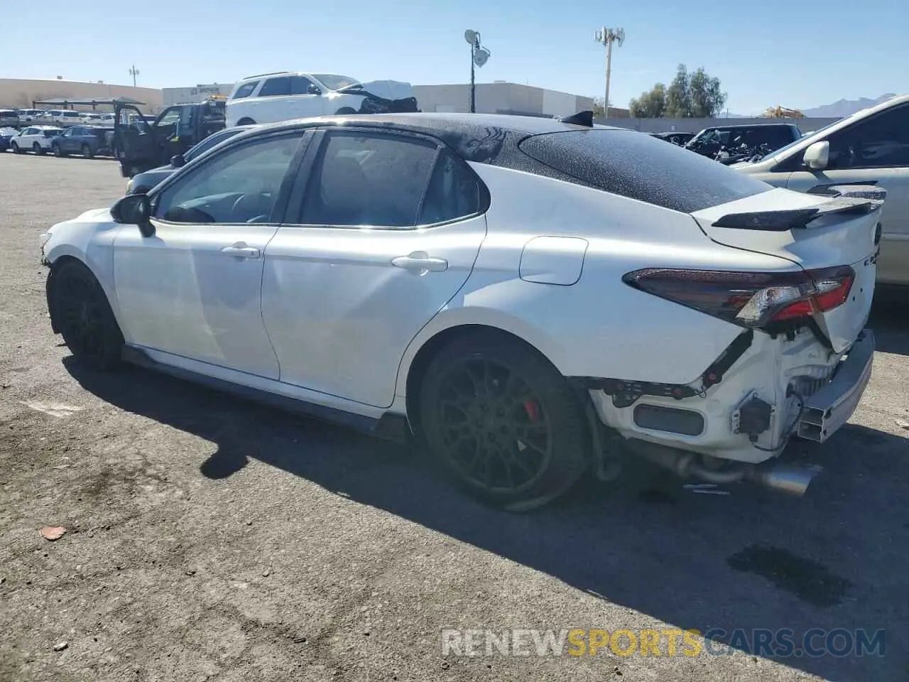 2 Photograph of a damaged car 4T1KZ1AK4NU062484 TOYOTA CAMRY 2022