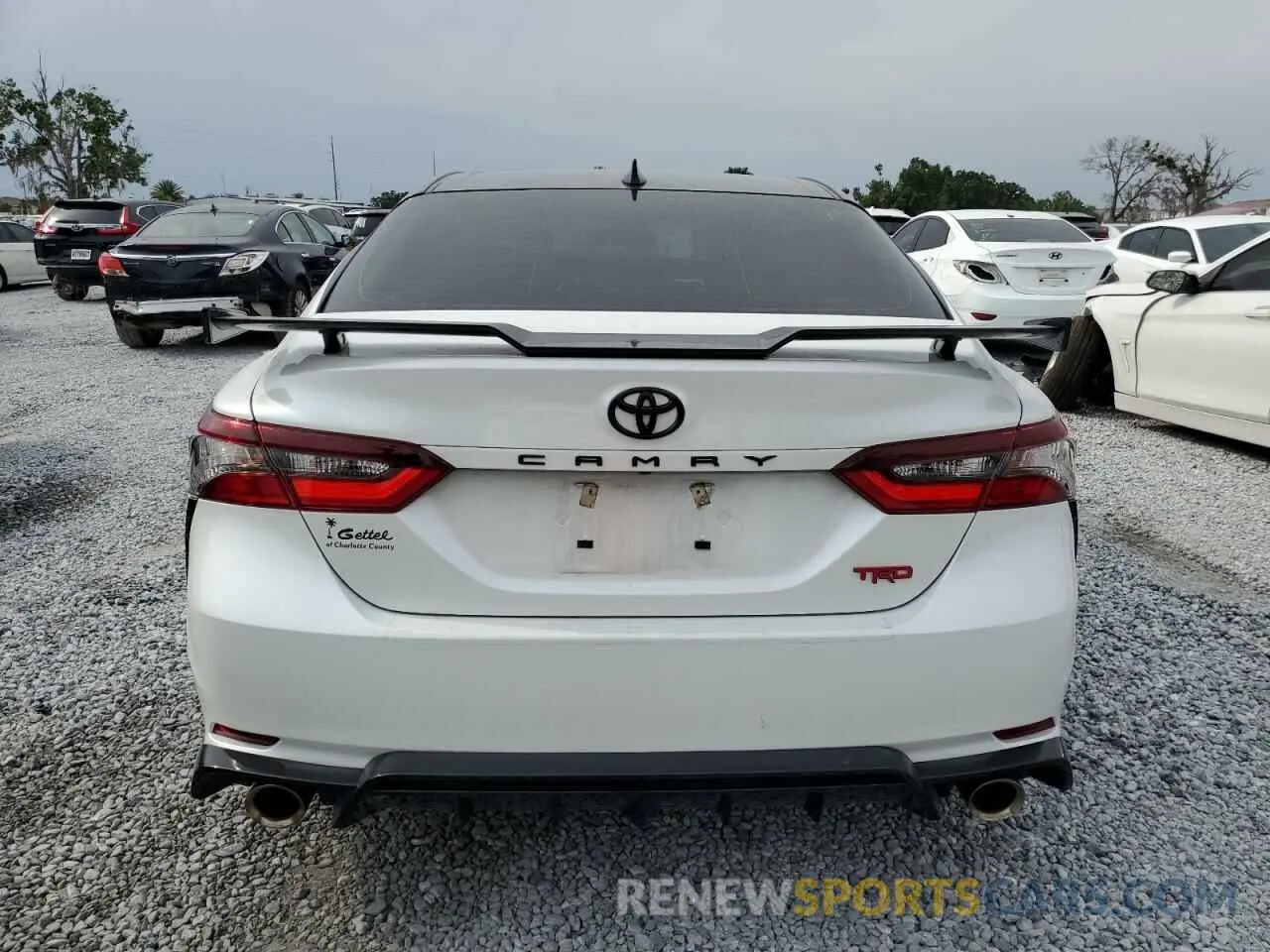 6 Photograph of a damaged car 4T1KZ1AK4NU064591 TOYOTA CAMRY 2022