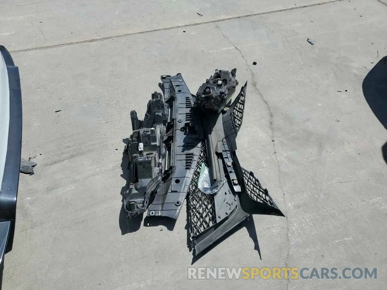 12 Photograph of a damaged car 4T1KZ1AK5NU060498 TOYOTA CAMRY 2022