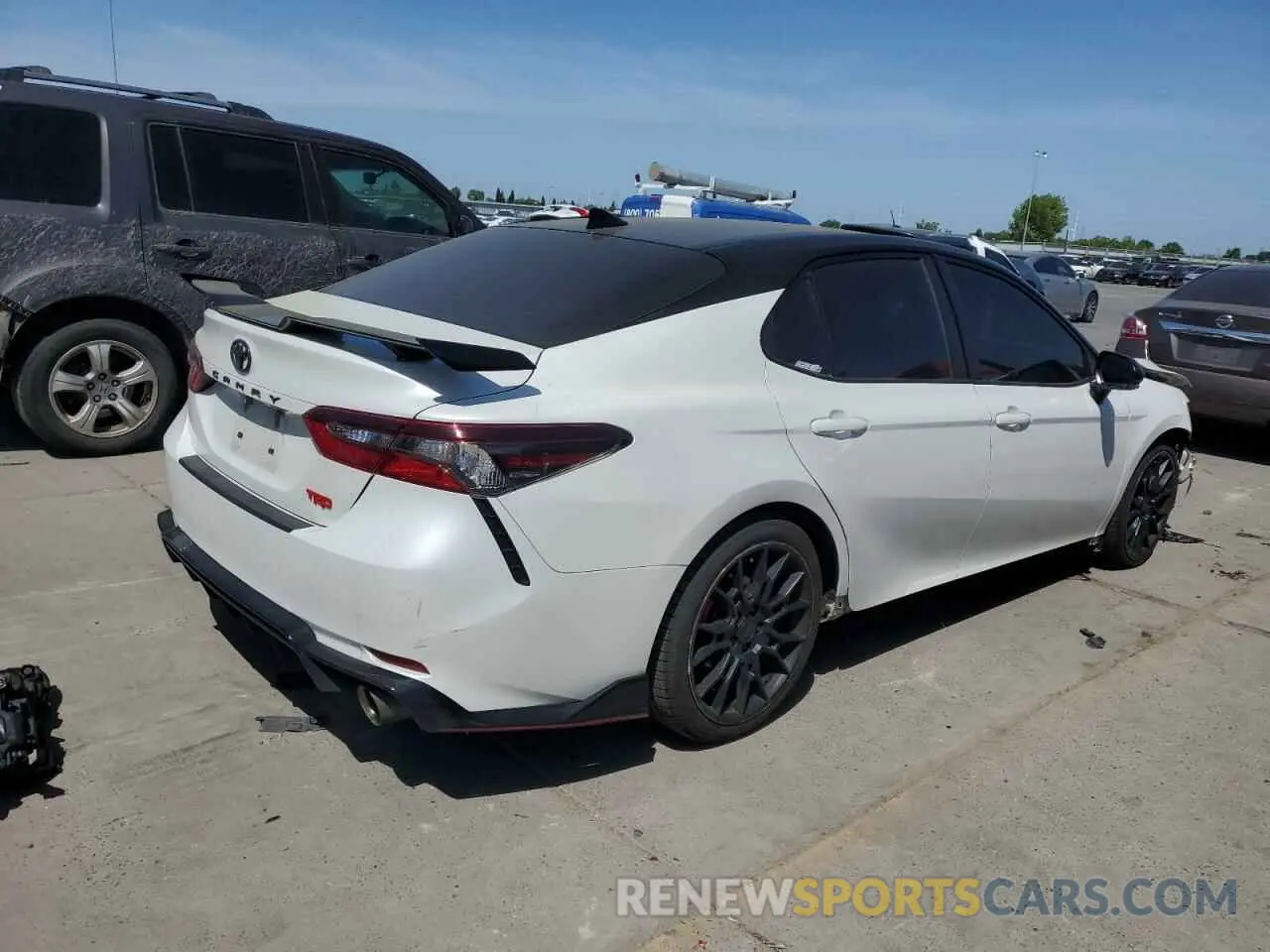 3 Photograph of a damaged car 4T1KZ1AK5NU060498 TOYOTA CAMRY 2022