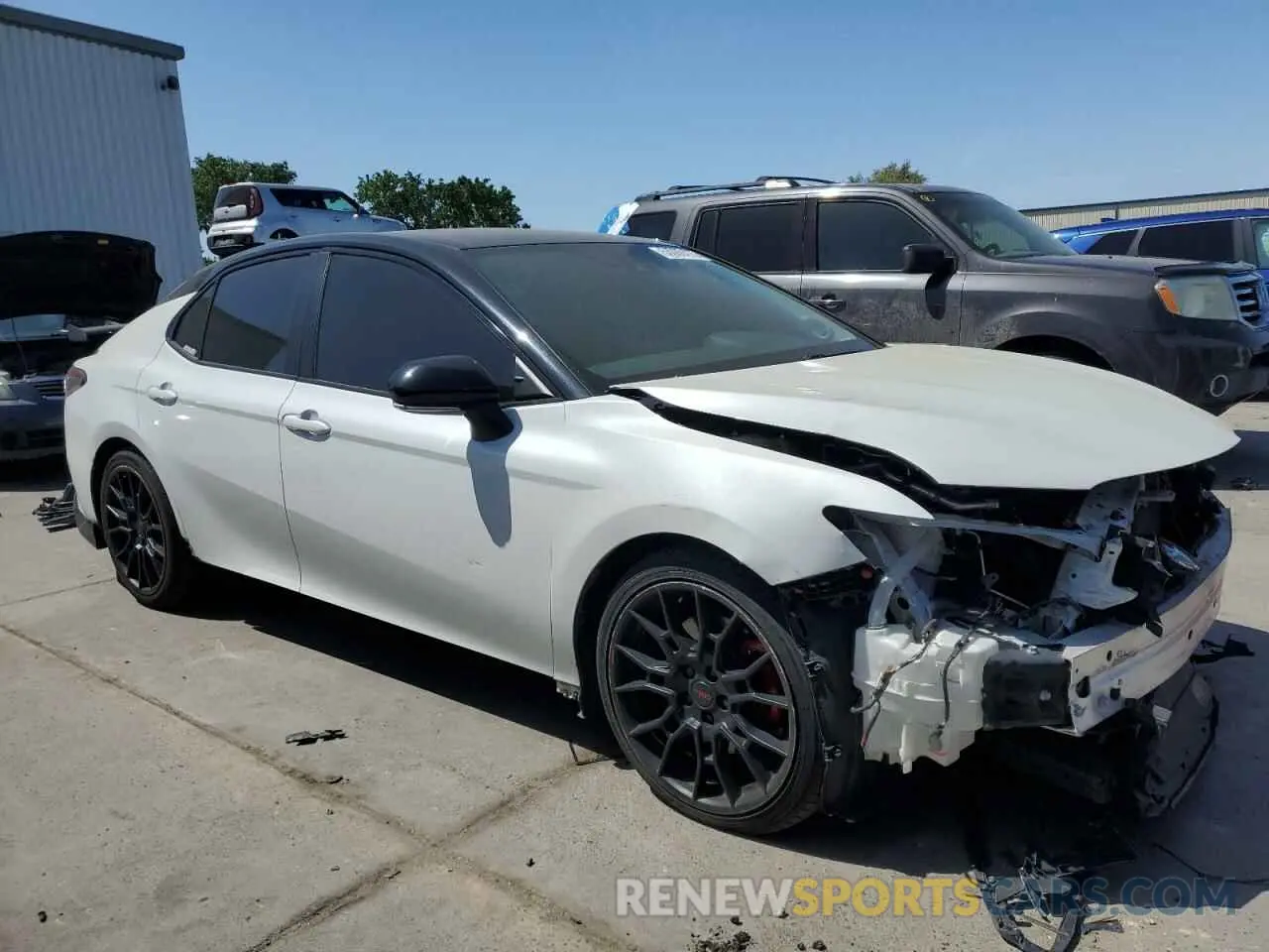 4 Photograph of a damaged car 4T1KZ1AK5NU060498 TOYOTA CAMRY 2022
