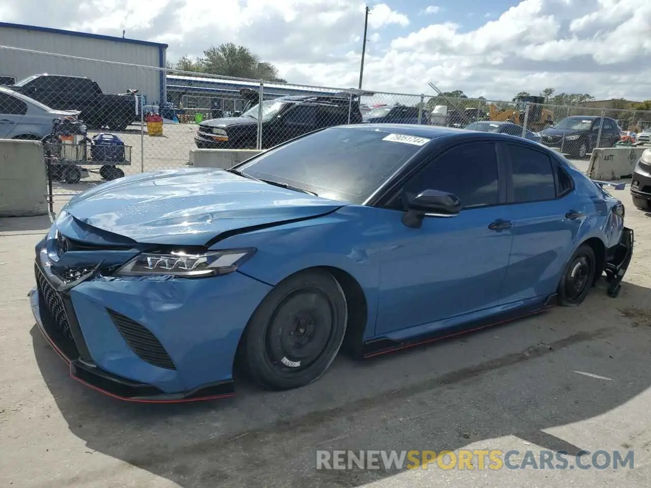 1 Photograph of a damaged car 4T1KZ1AK5NU070299 TOYOTA CAMRY 2022