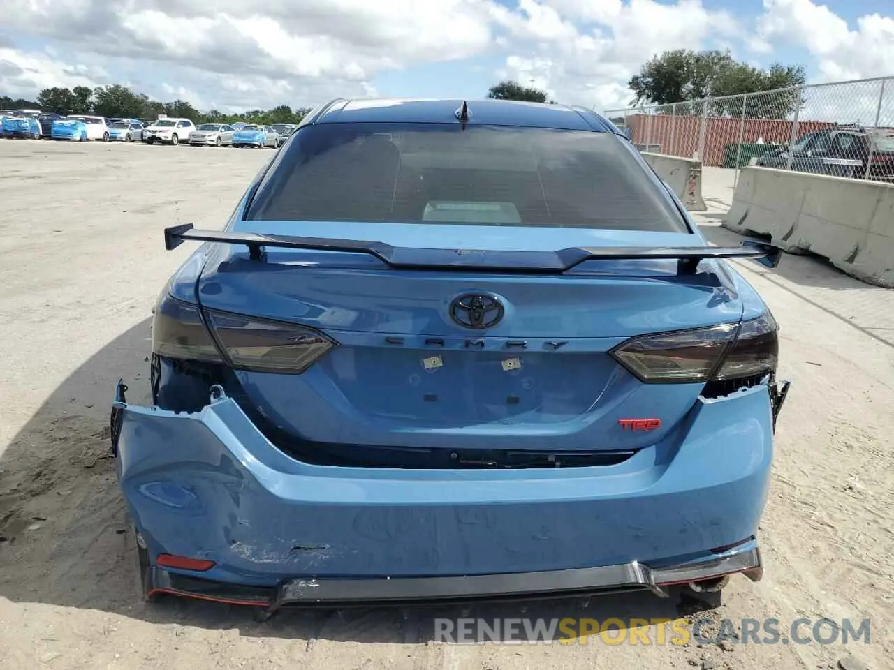 6 Photograph of a damaged car 4T1KZ1AK5NU070299 TOYOTA CAMRY 2022