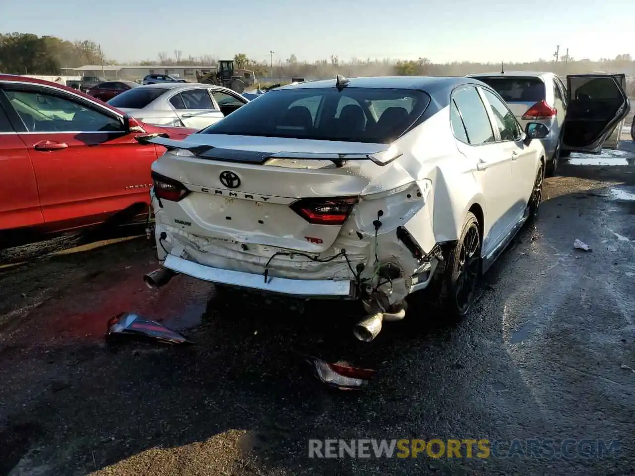 4 Photograph of a damaged car 4T1KZ1AK6NU071316 TOYOTA CAMRY 2022