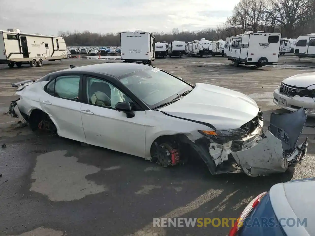 4 Photograph of a damaged car 4T1KZ1AK7NU065654 TOYOTA CAMRY 2022