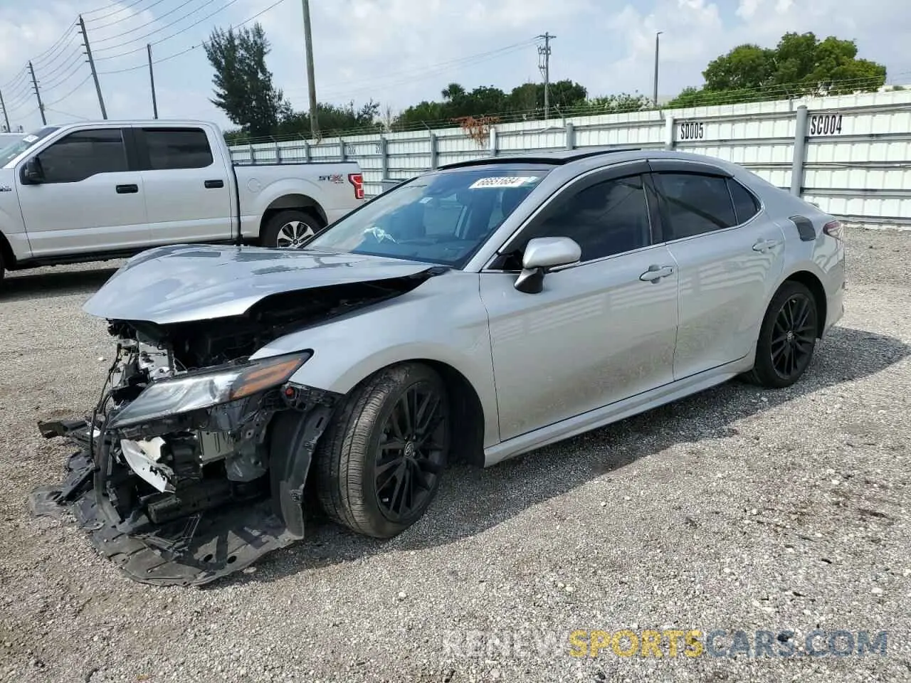 1 Photograph of a damaged car 4T1KZ1AK8NU068787 TOYOTA CAMRY 2022