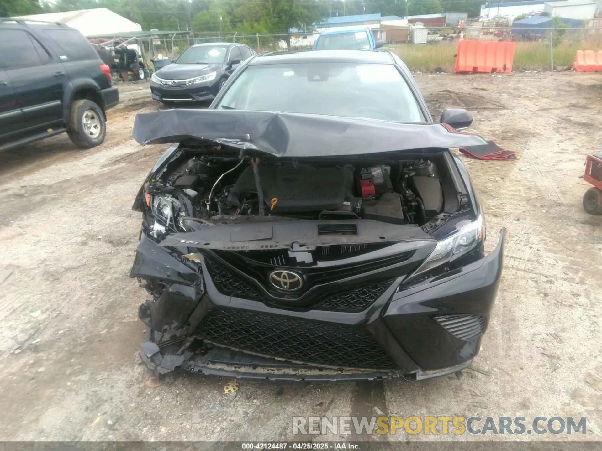 12 Photograph of a damaged car 4T1KZ1AK8NU069518 TOYOTA CAMRY 2022