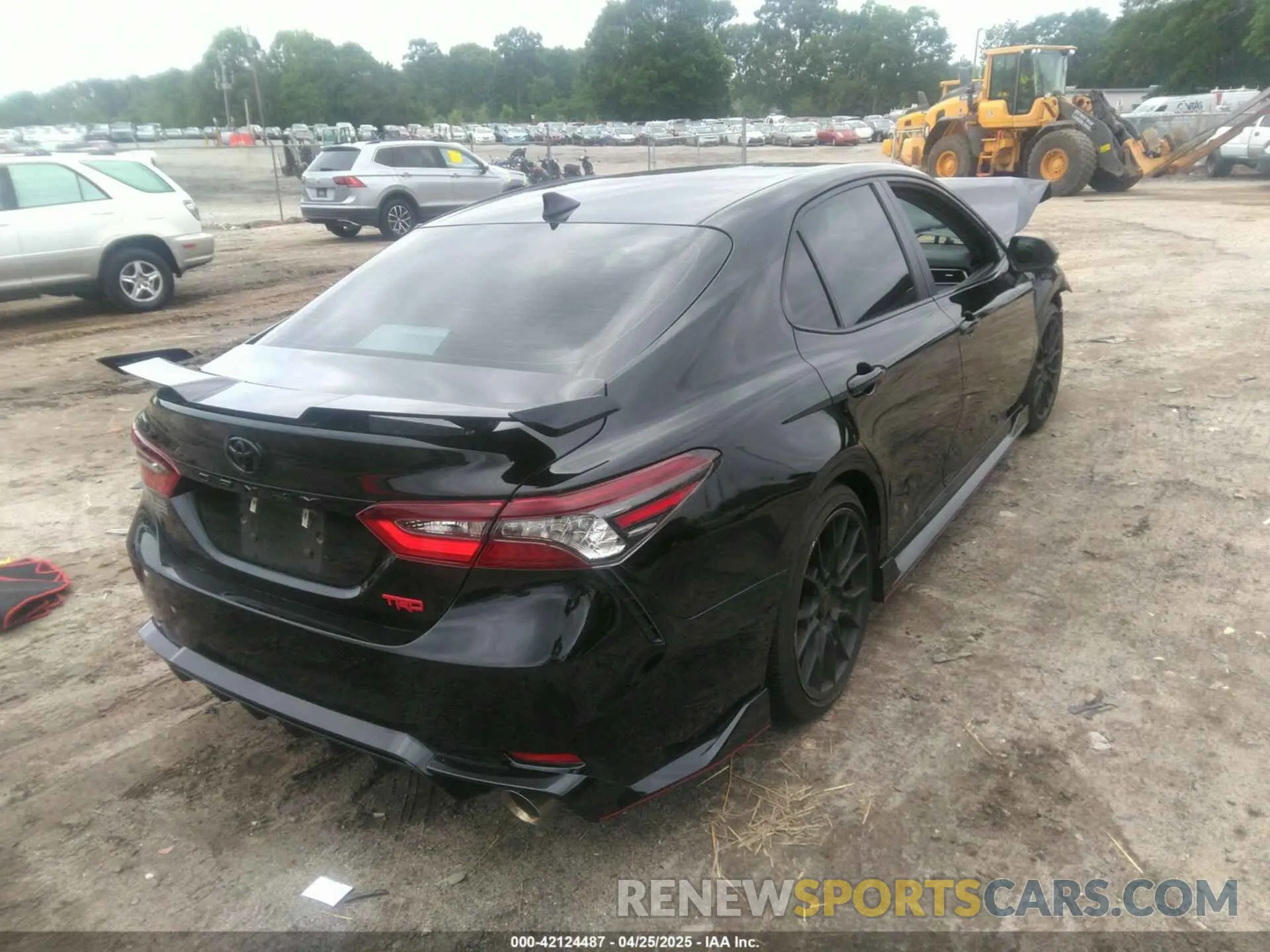 4 Photograph of a damaged car 4T1KZ1AK8NU069518 TOYOTA CAMRY 2022