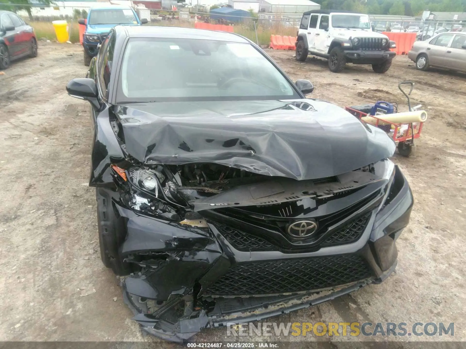 6 Photograph of a damaged car 4T1KZ1AK8NU069518 TOYOTA CAMRY 2022