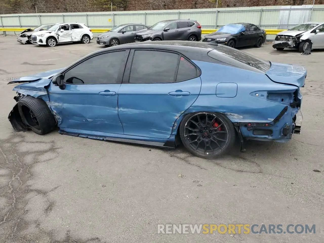 2 Photograph of a damaged car 4T1KZ1AK9NU068037 TOYOTA CAMRY 2022