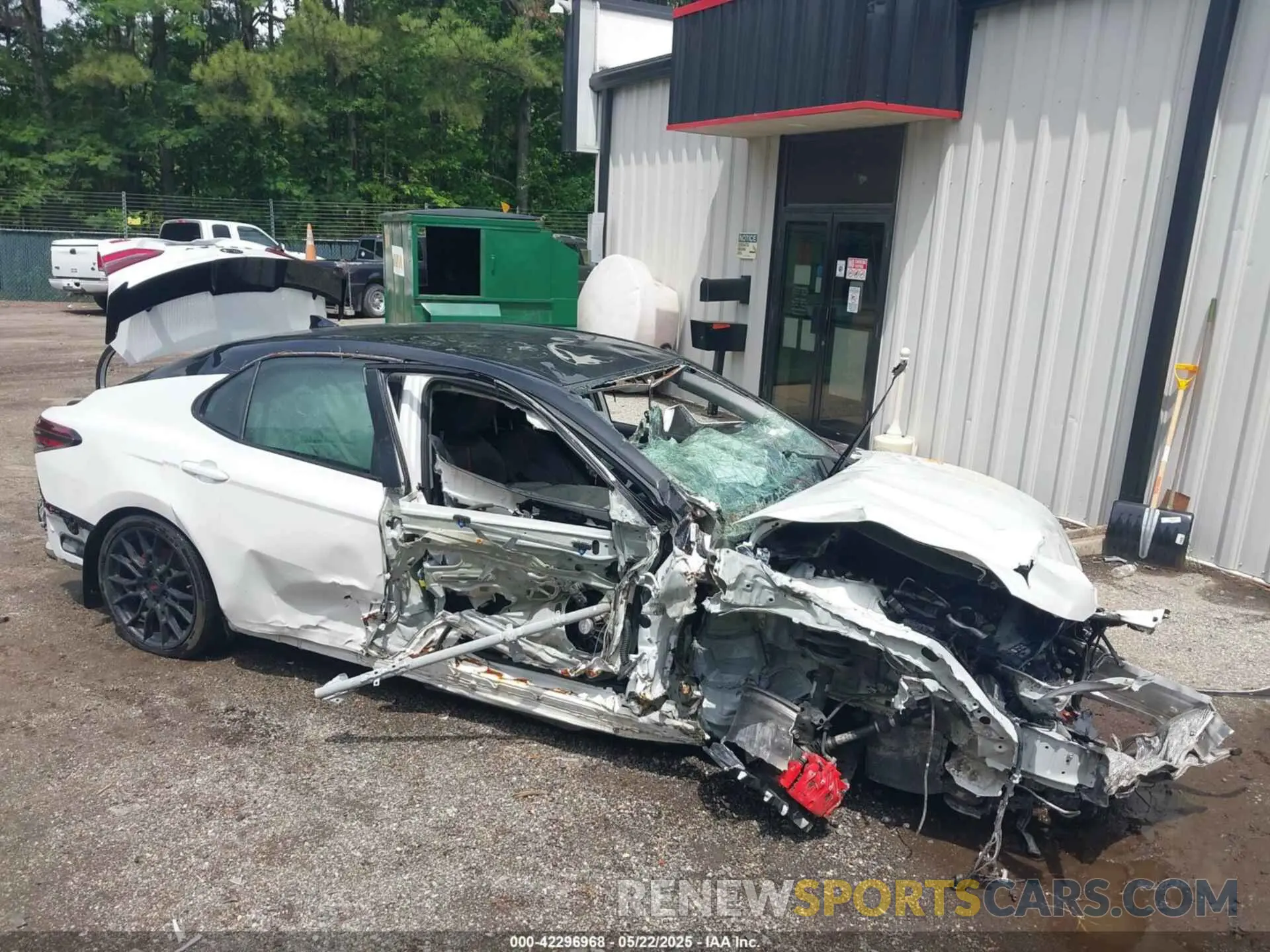 6 Photograph of a damaged car 4T1KZ1AK9NU068801 TOYOTA CAMRY 2022