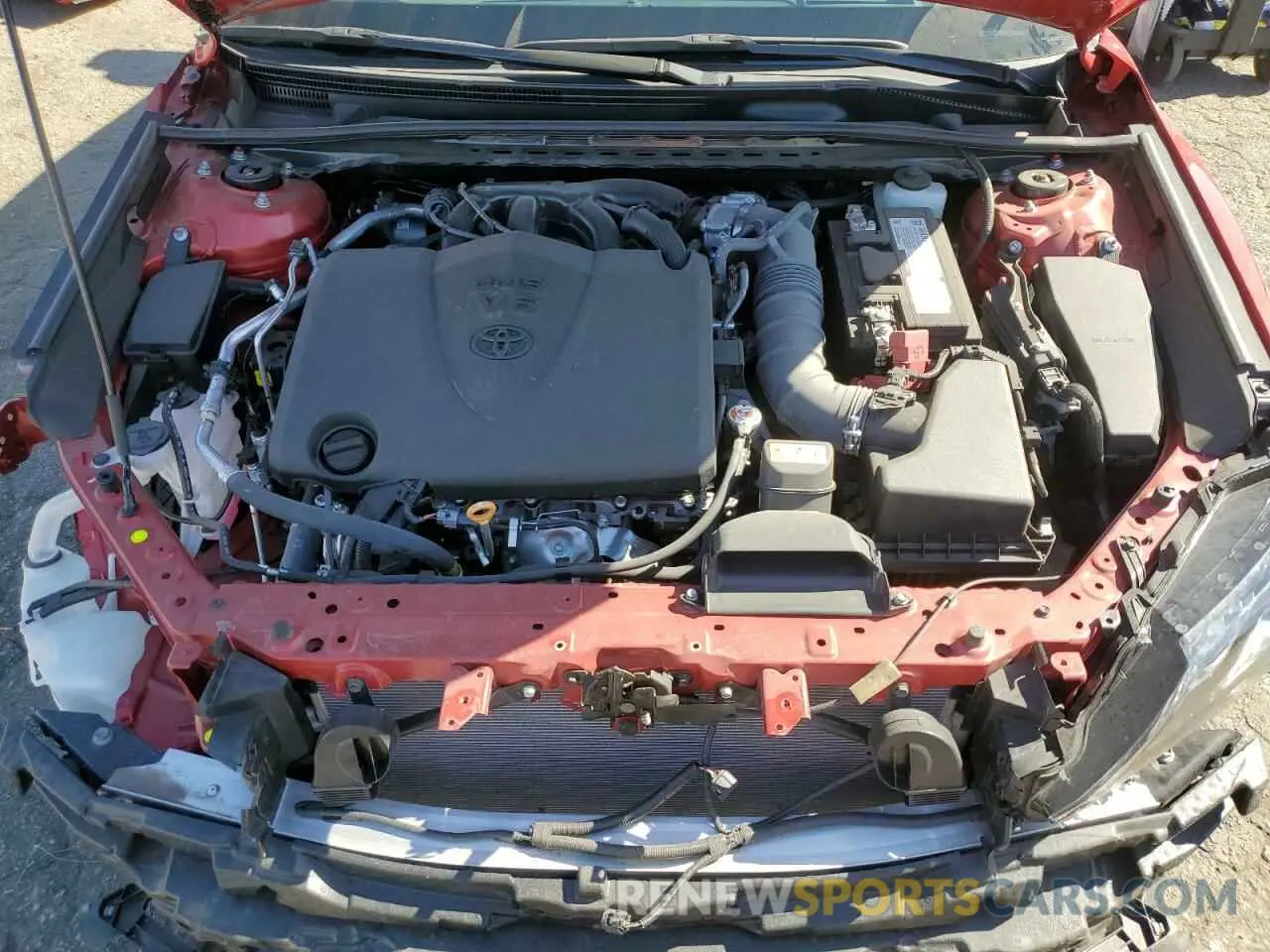 11 Photograph of a damaged car 4T1KZ1AK9NU069446 TOYOTA CAMRY 2022