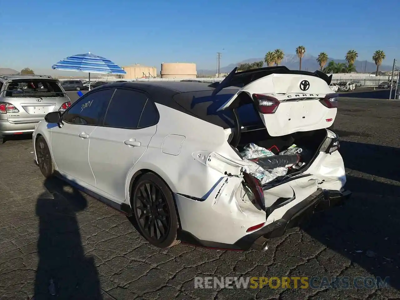 3 Photograph of a damaged car 4T1KZ1AK9NU069687 TOYOTA CAMRY 2022