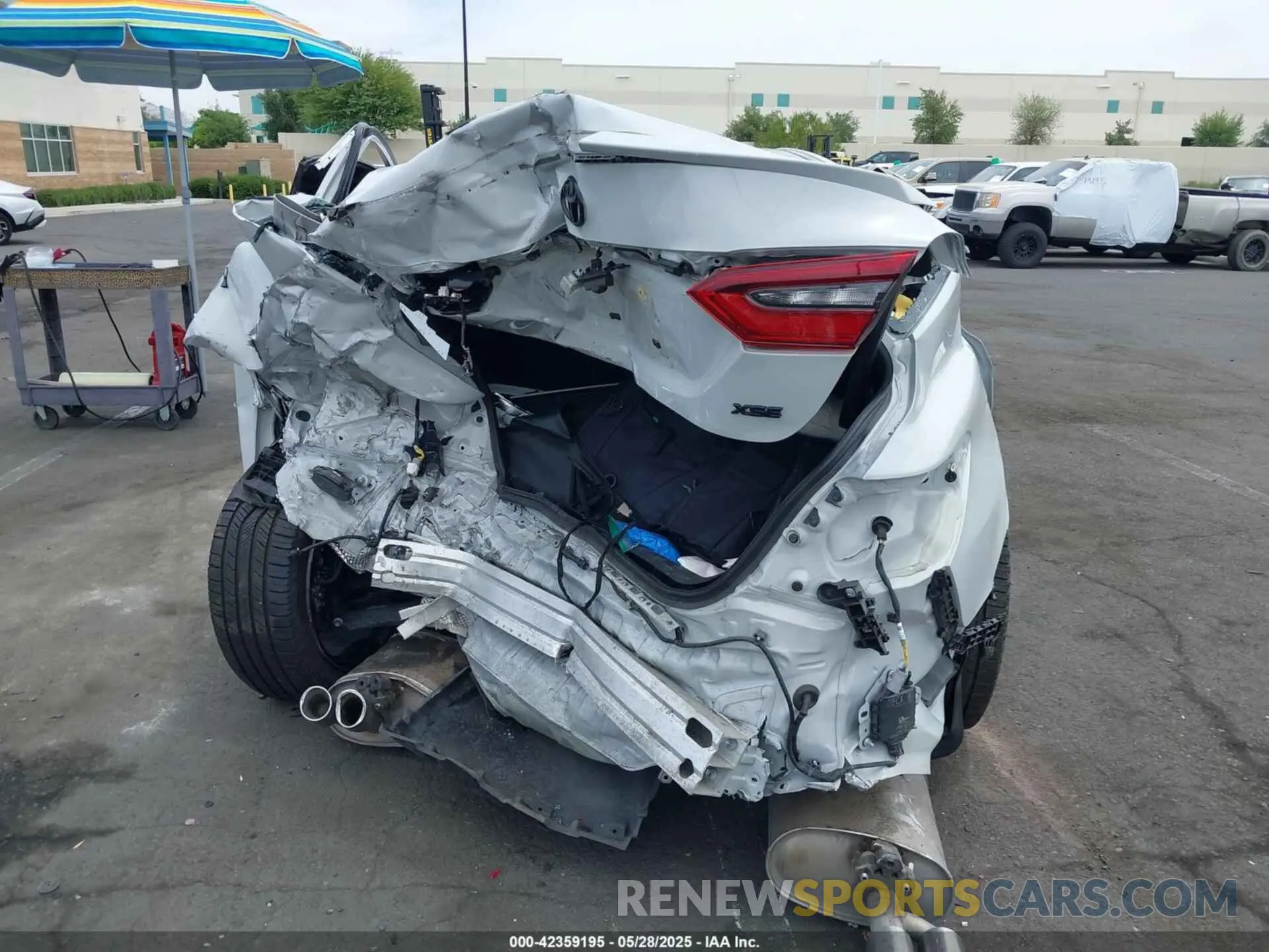 16 Photograph of a damaged car 4T1KZ1AKXNU064790 TOYOTA CAMRY 2022