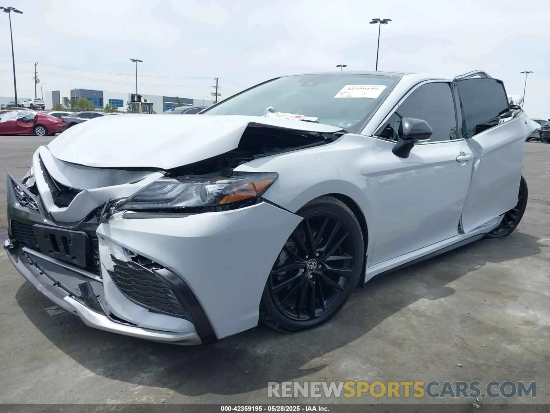 2 Photograph of a damaged car 4T1KZ1AKXNU064790 TOYOTA CAMRY 2022