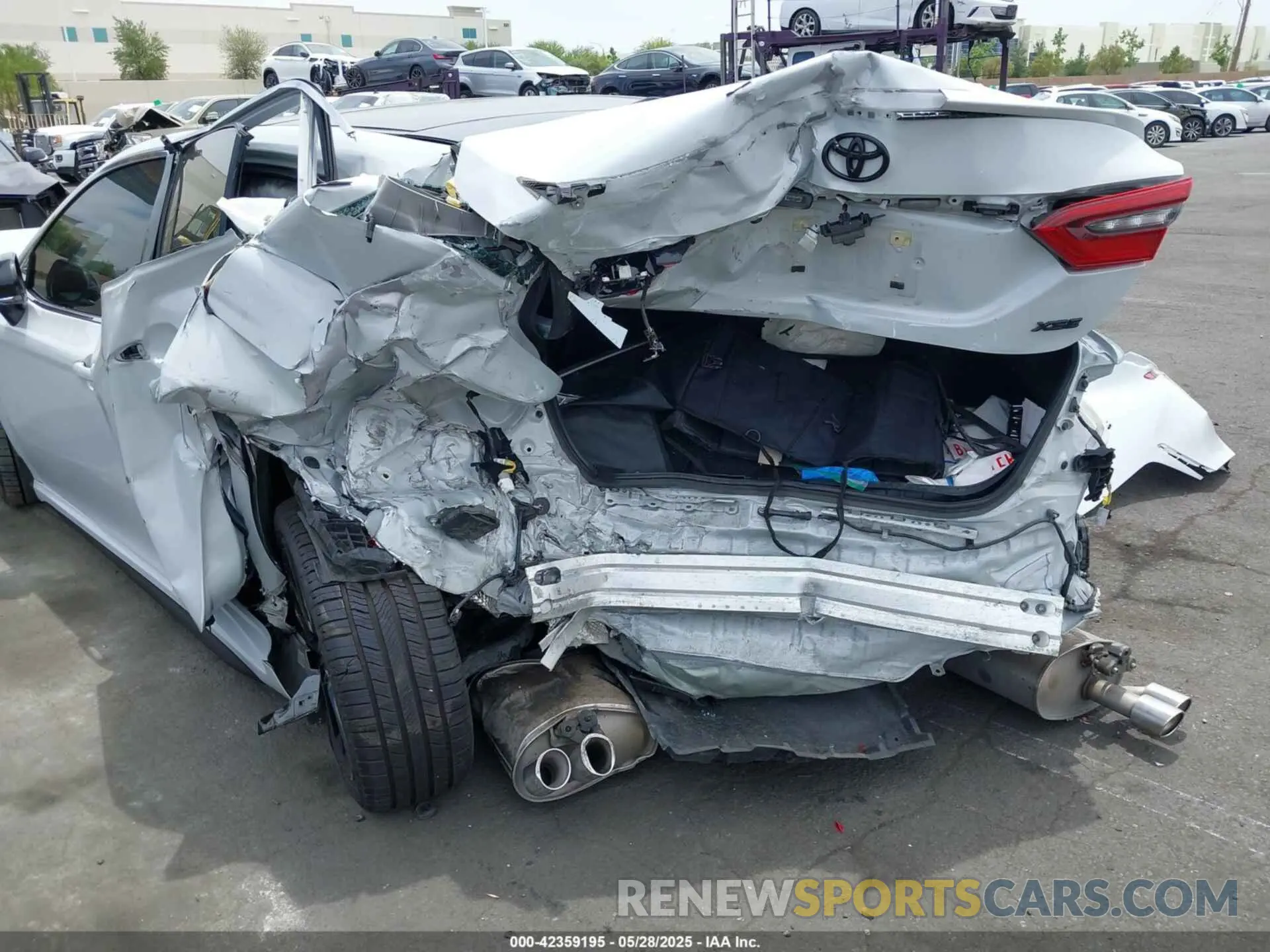 6 Photograph of a damaged car 4T1KZ1AKXNU064790 TOYOTA CAMRY 2022