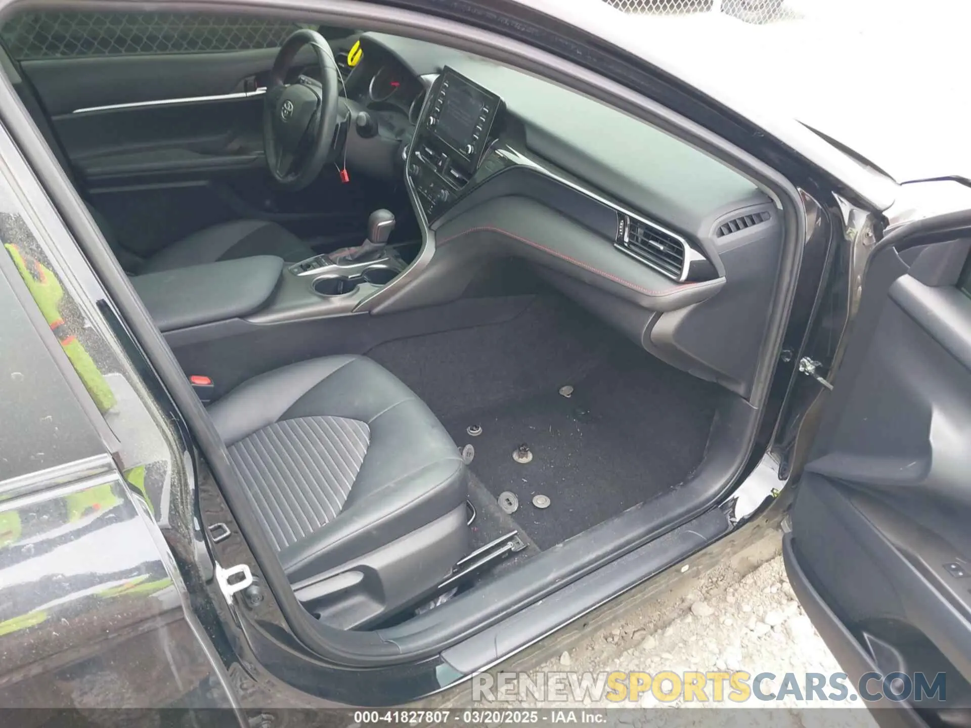 5 Photograph of a damaged car 4T1KZ1AKXNU065194 TOYOTA CAMRY 2022