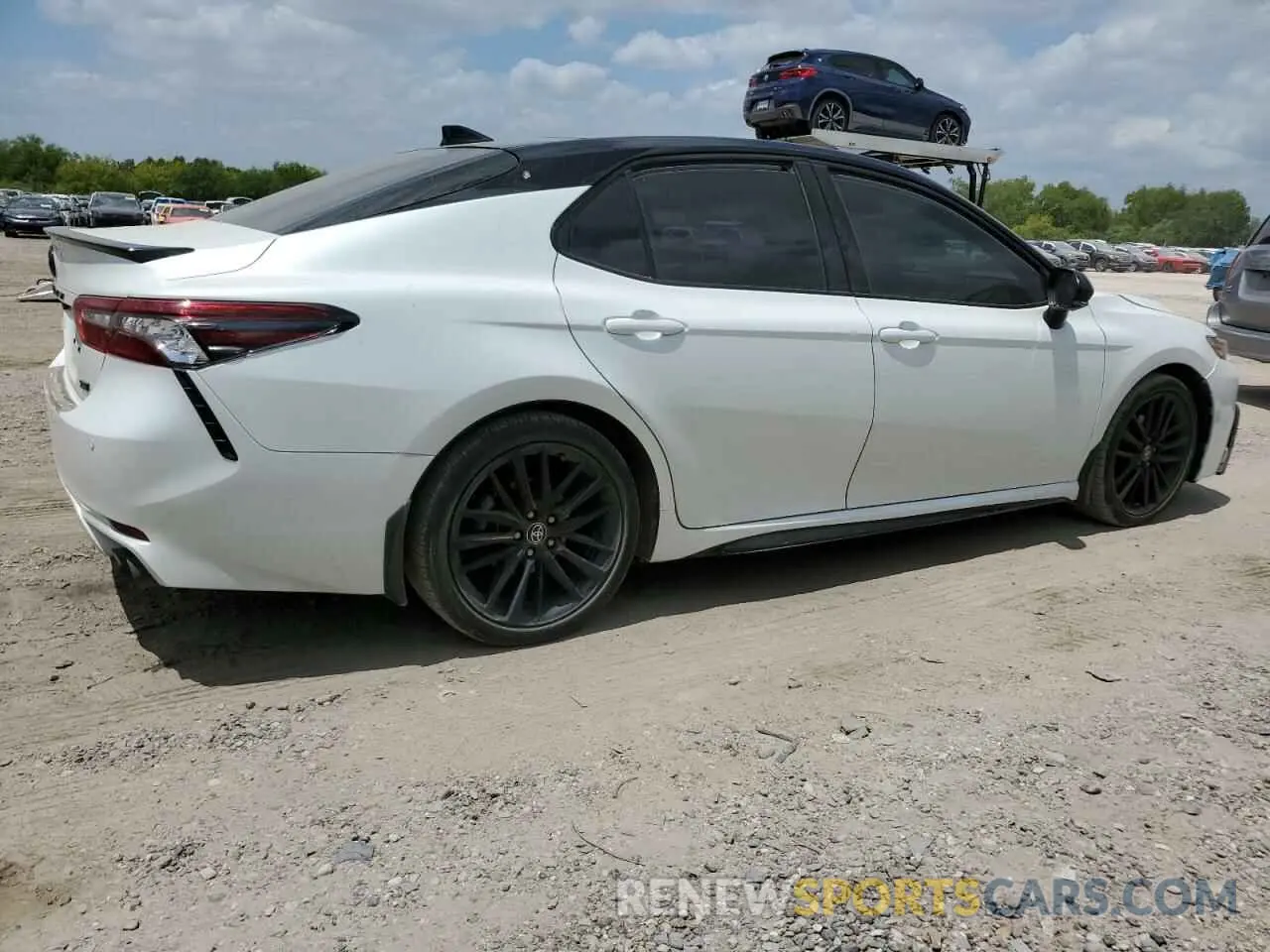 3 Photograph of a damaged car 4T1KZ1AKXNU071562 TOYOTA CAMRY 2022