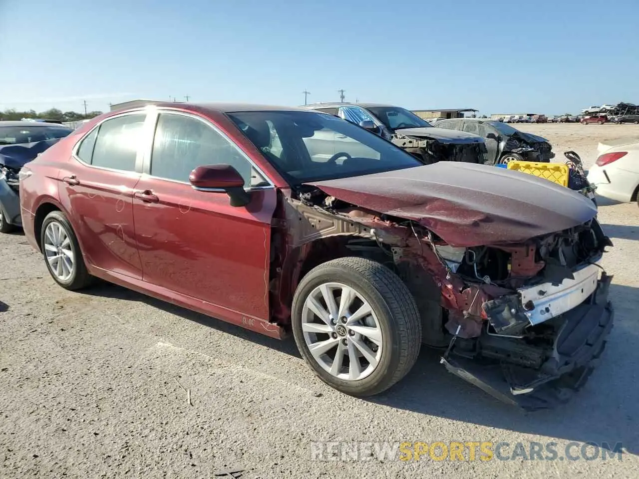 4 Photograph of a damaged car 4T1R11AK0NU630946 TOYOTA CAMRY 2022