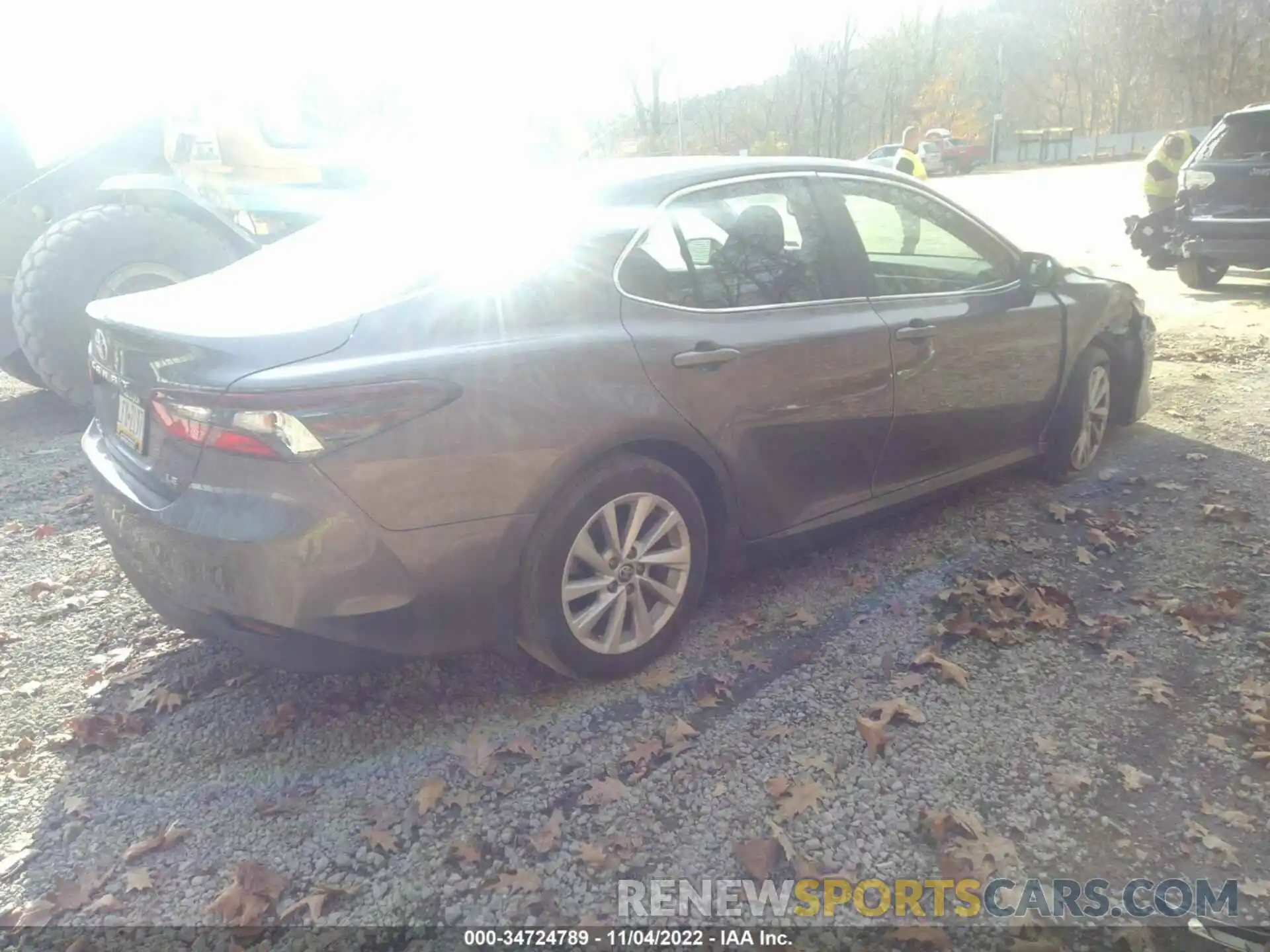 4 Photograph of a damaged car 4T1R11AK0NU674817 TOYOTA CAMRY 2022