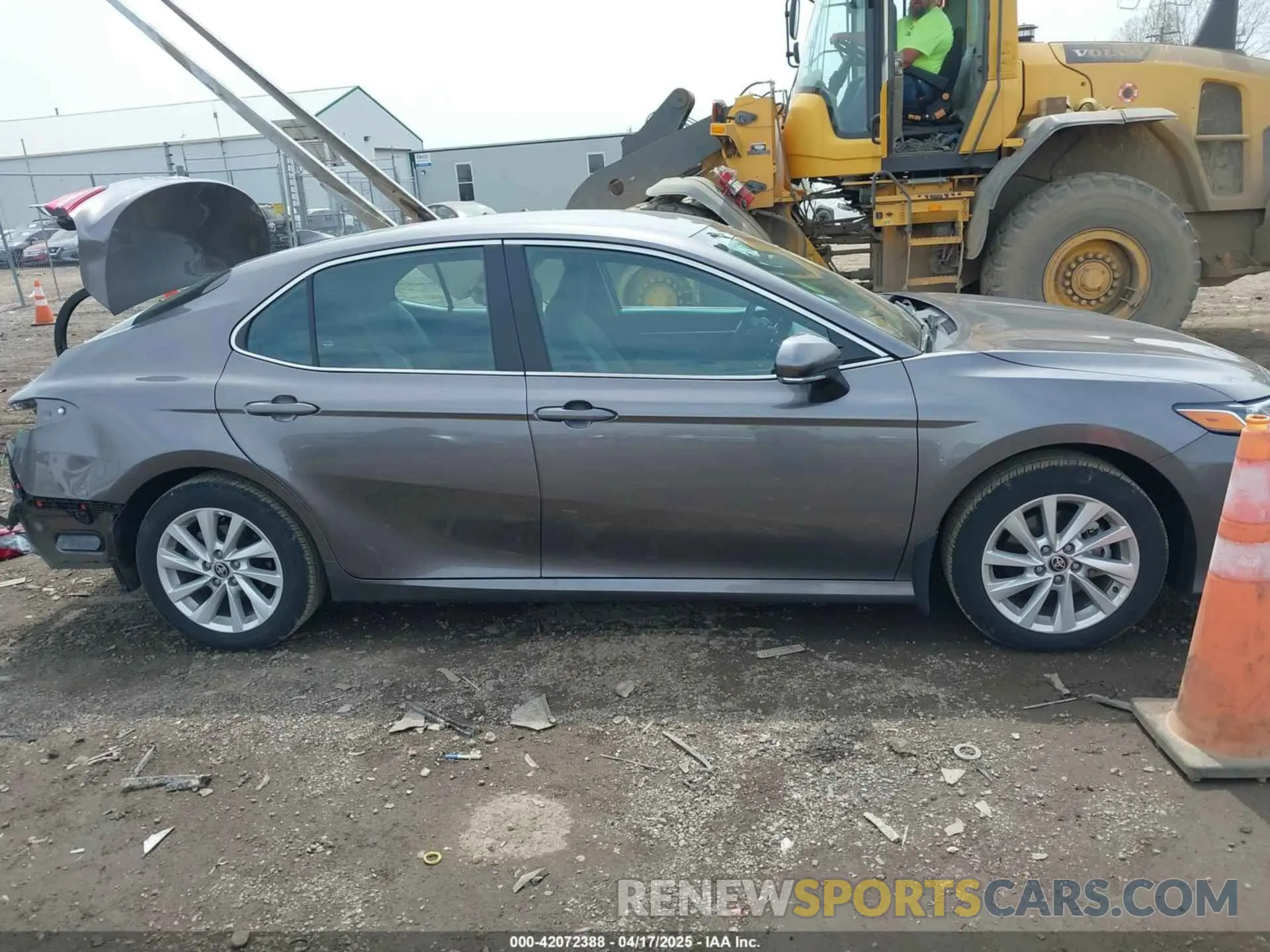 14 Photograph of a damaged car 4T1R11AK1NU057099 TOYOTA CAMRY 2022