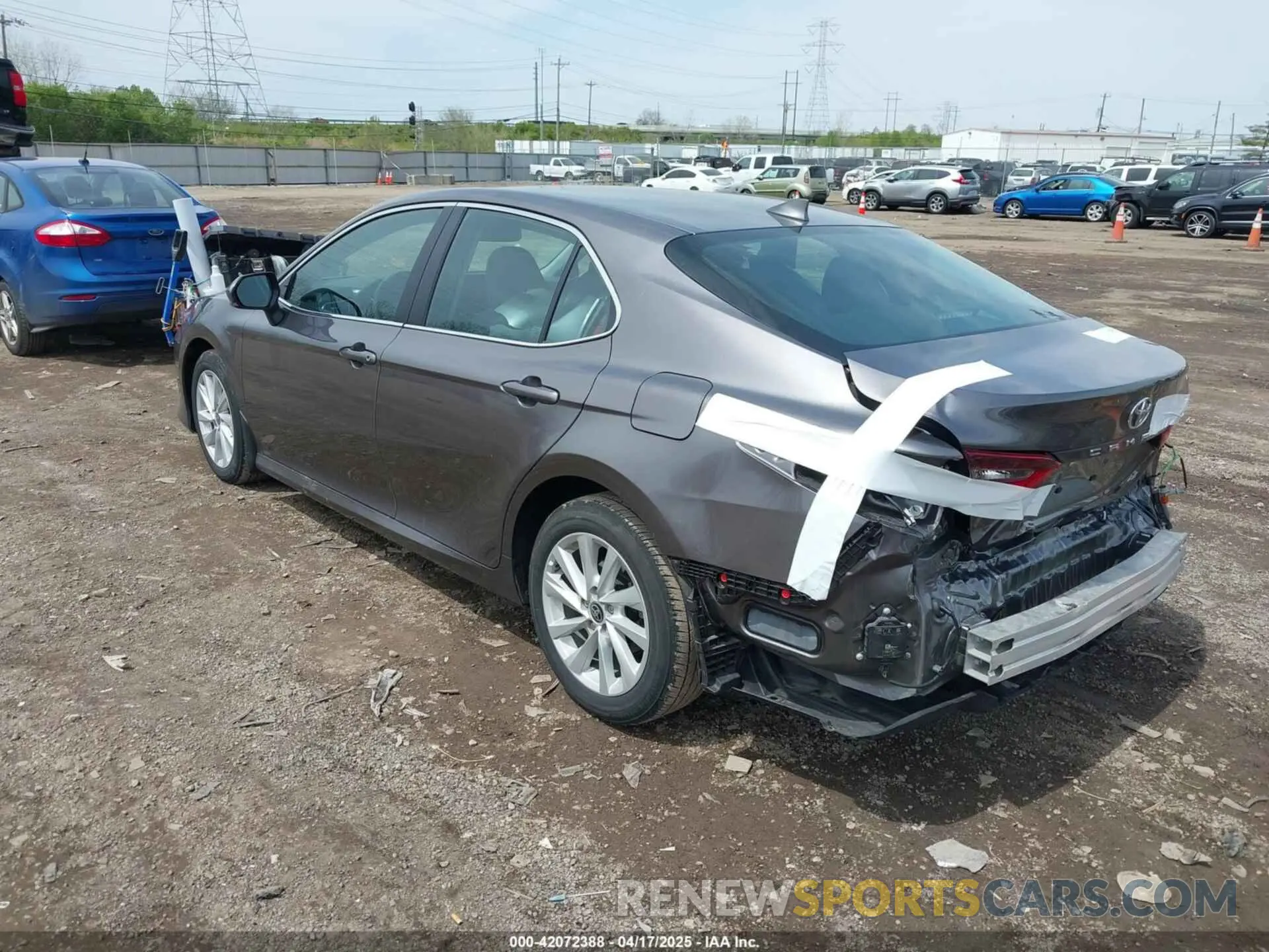 3 Photograph of a damaged car 4T1R11AK1NU057099 TOYOTA CAMRY 2022